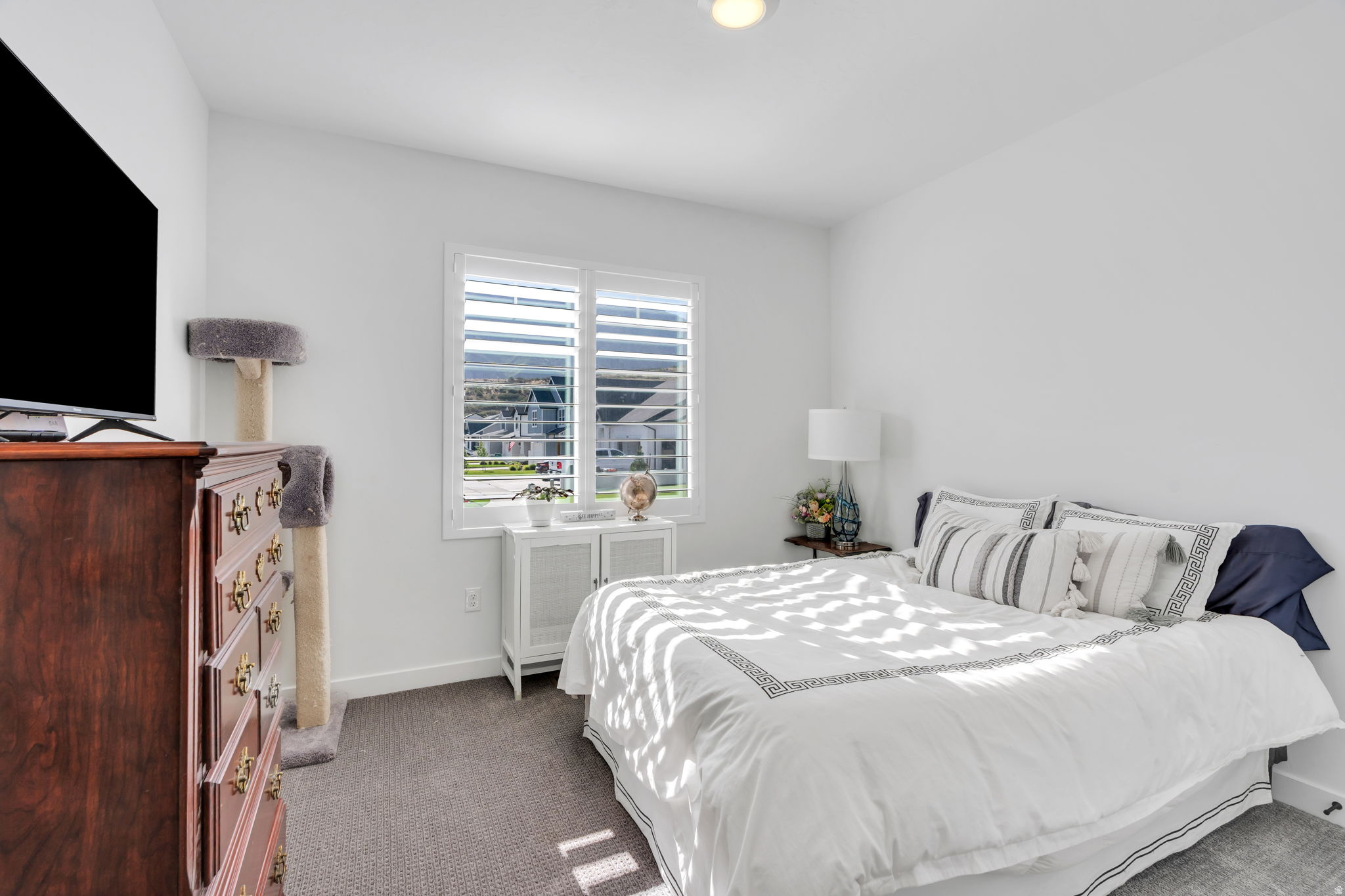 FOOTHILL VILLAGE - Residential