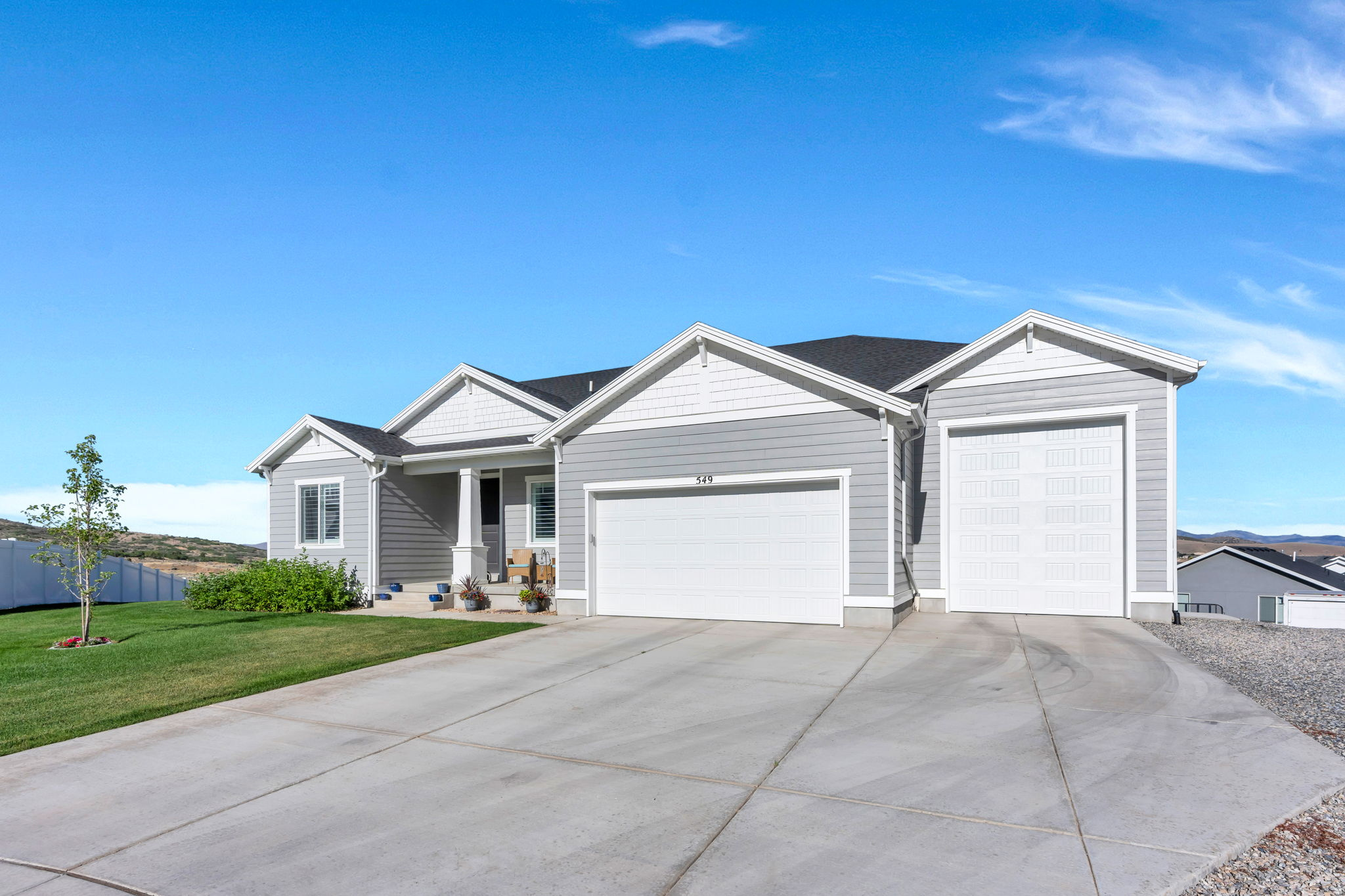 FOOTHILL VILLAGE - Residential