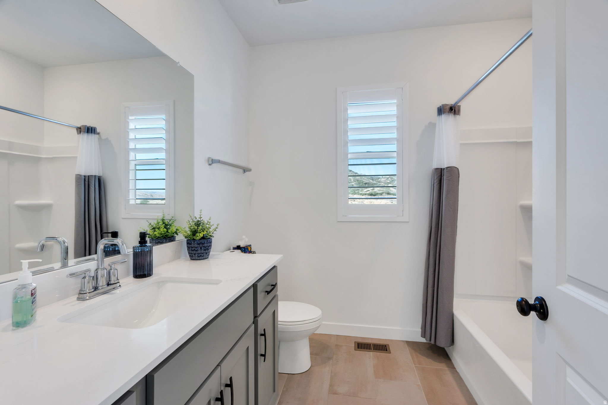 FOOTHILL VILLAGE - Residential