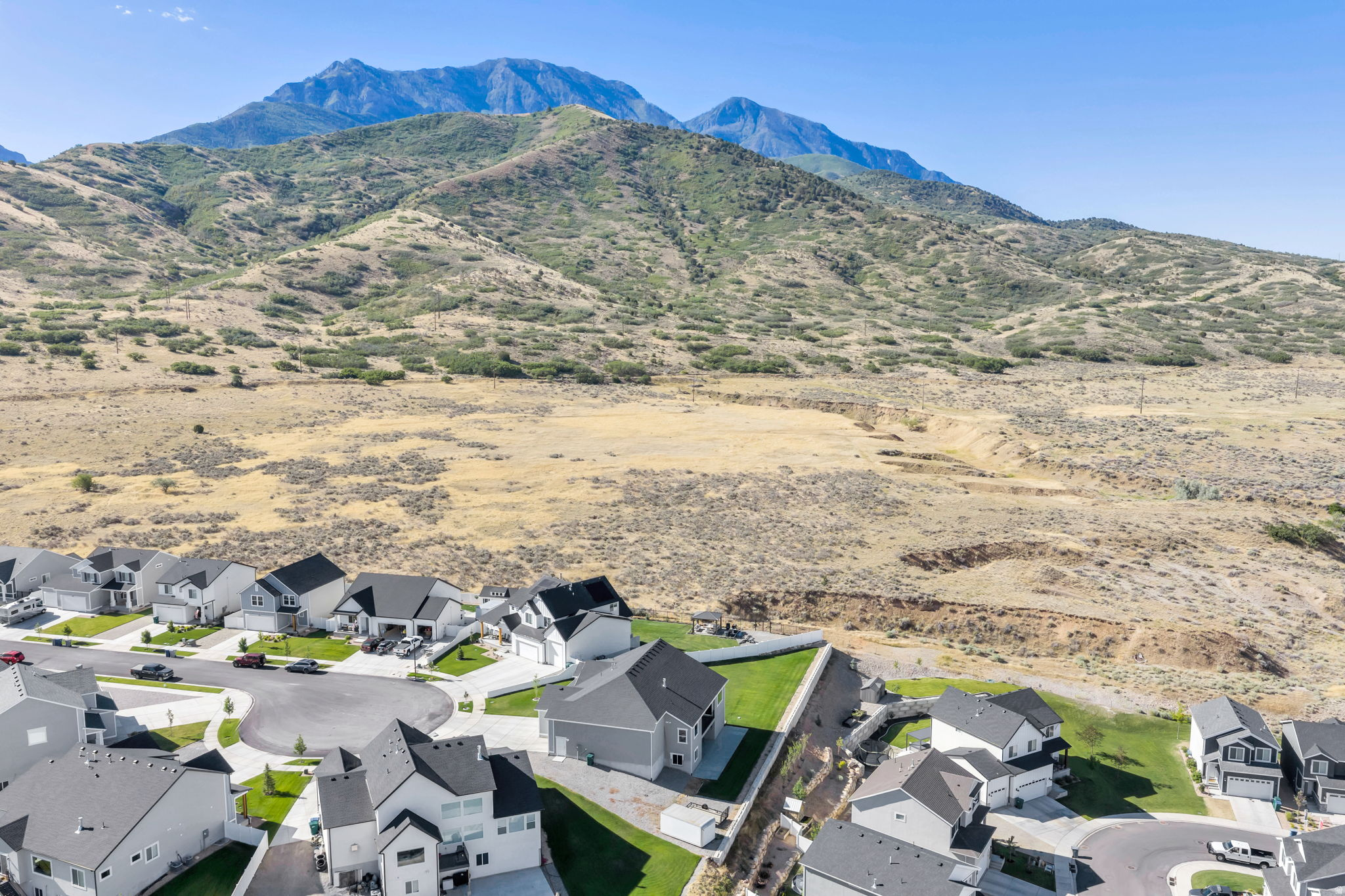 FOOTHILL VILLAGE - Residential