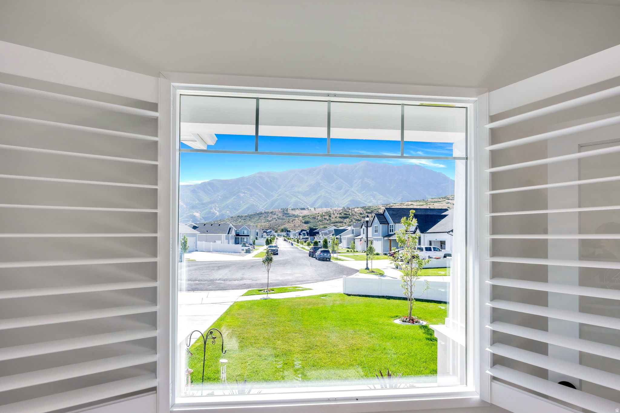 FOOTHILL VILLAGE - Residential