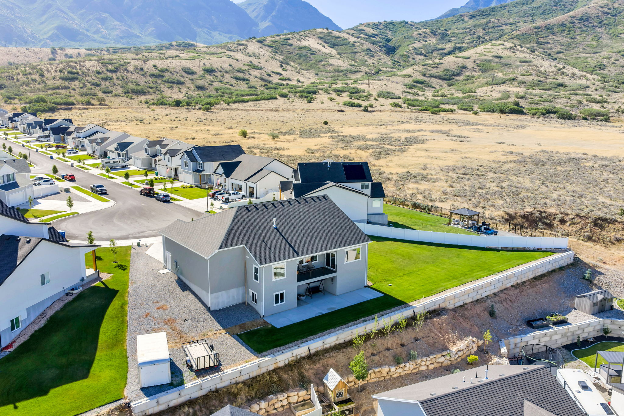FOOTHILL VILLAGE - Residential
