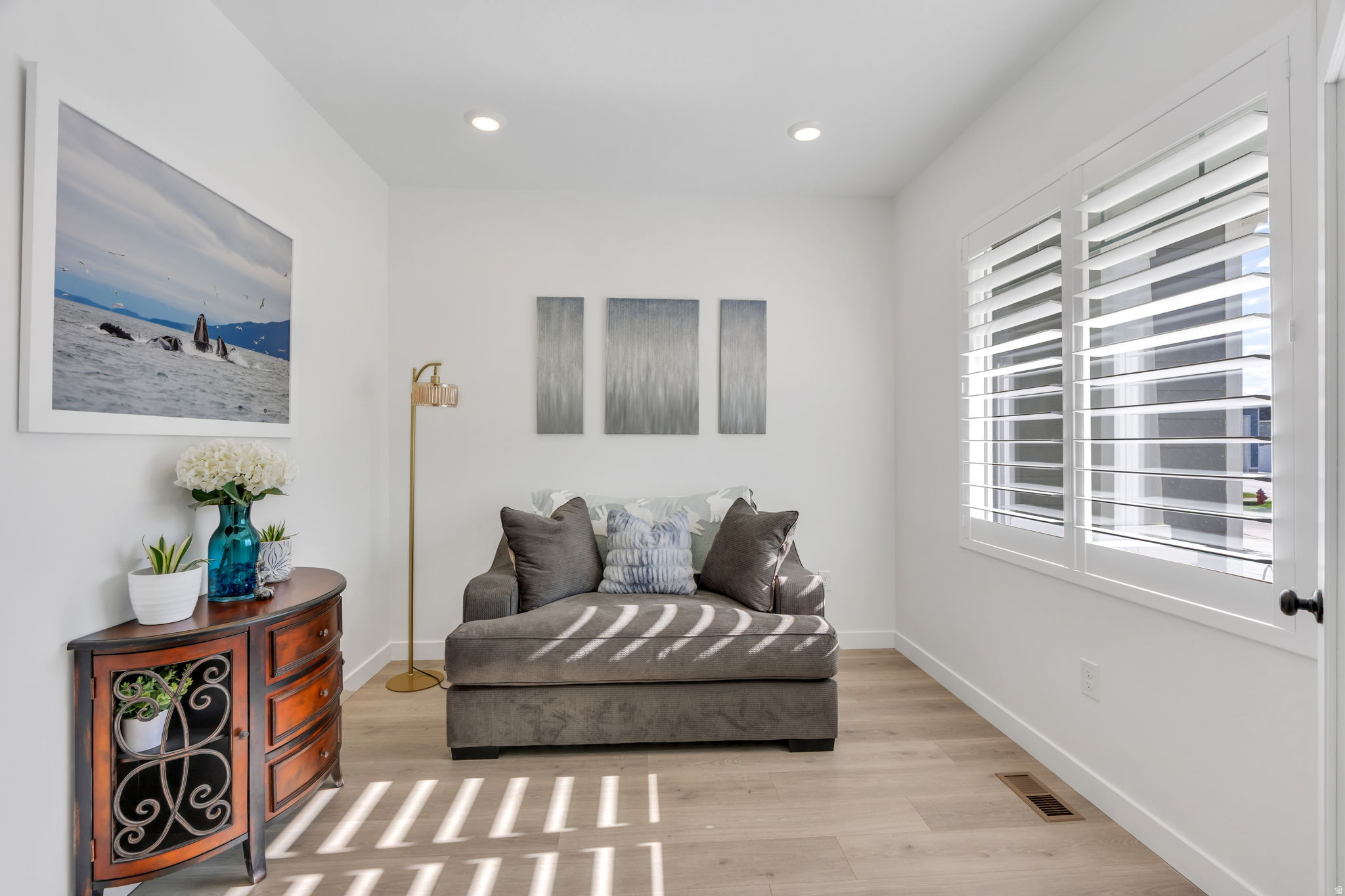 FOOTHILL VILLAGE - Residential