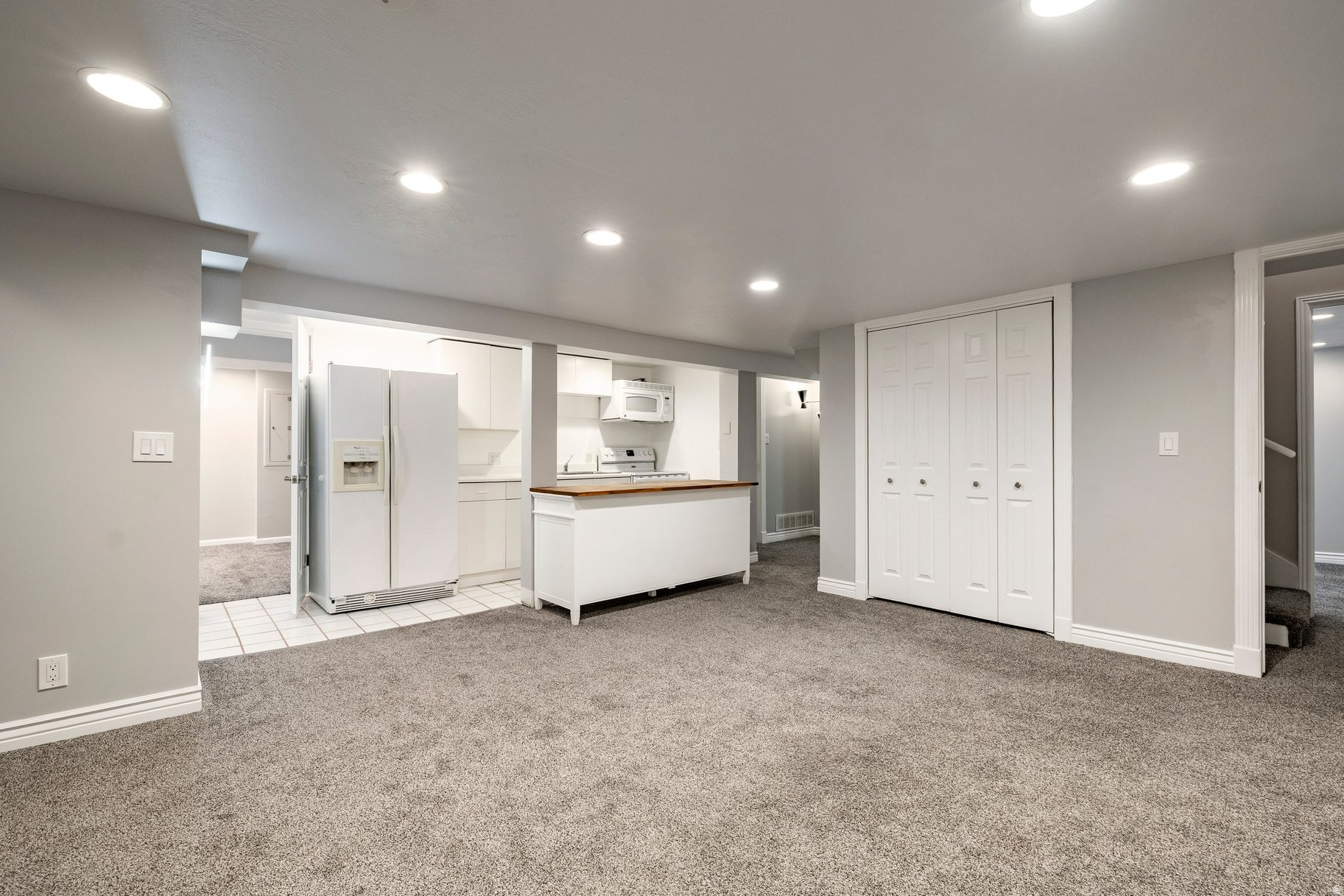 YALECREST - Residential