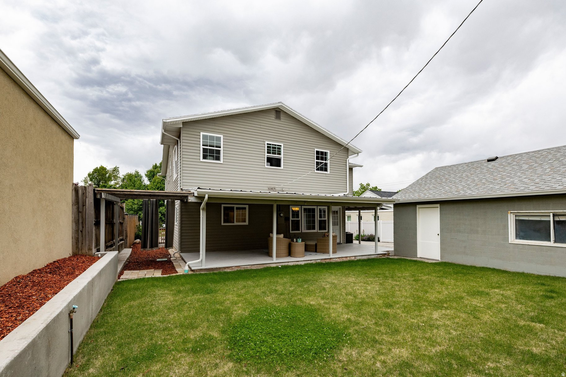 YALECREST - Residential