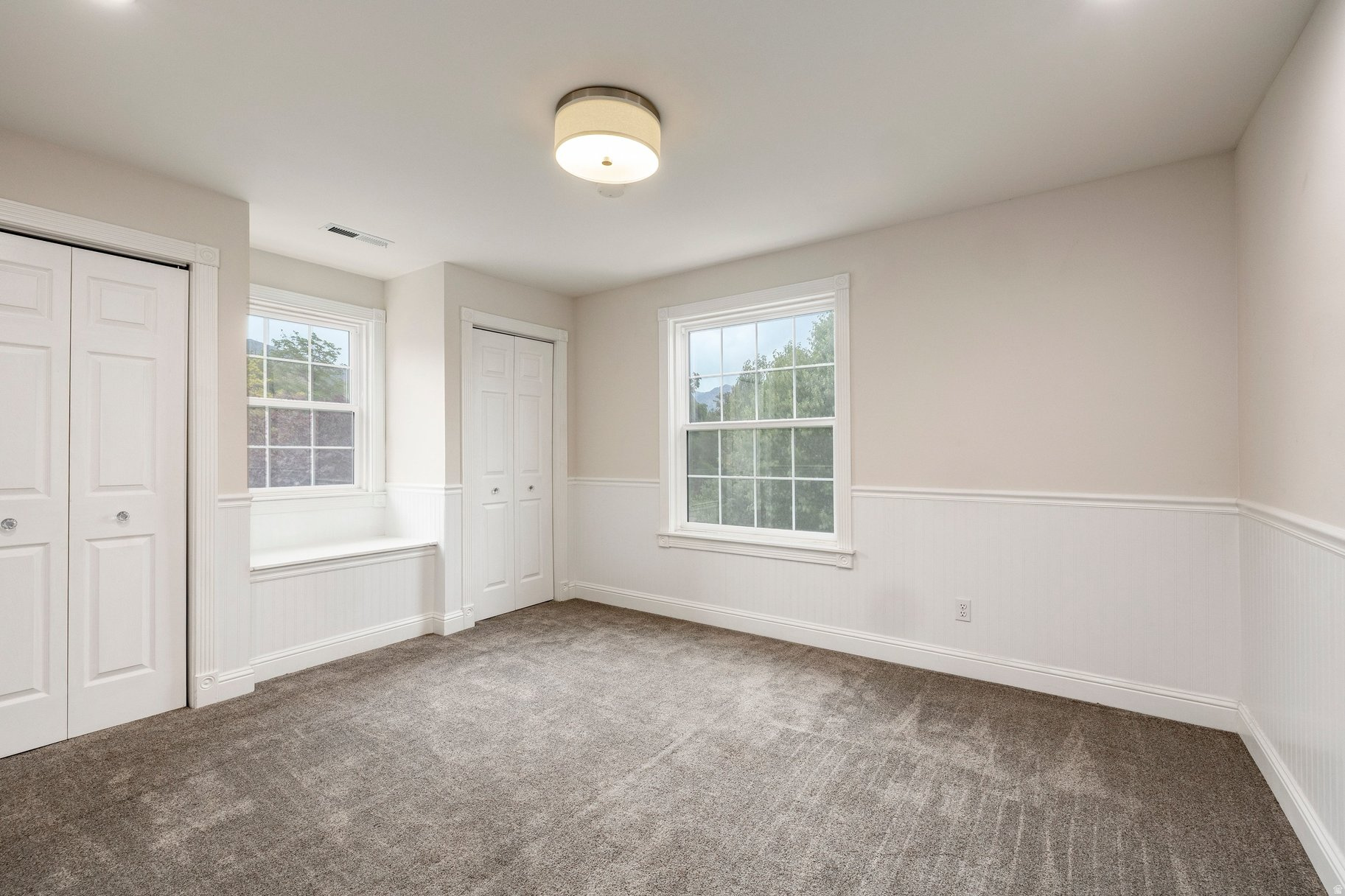 YALECREST - Residential