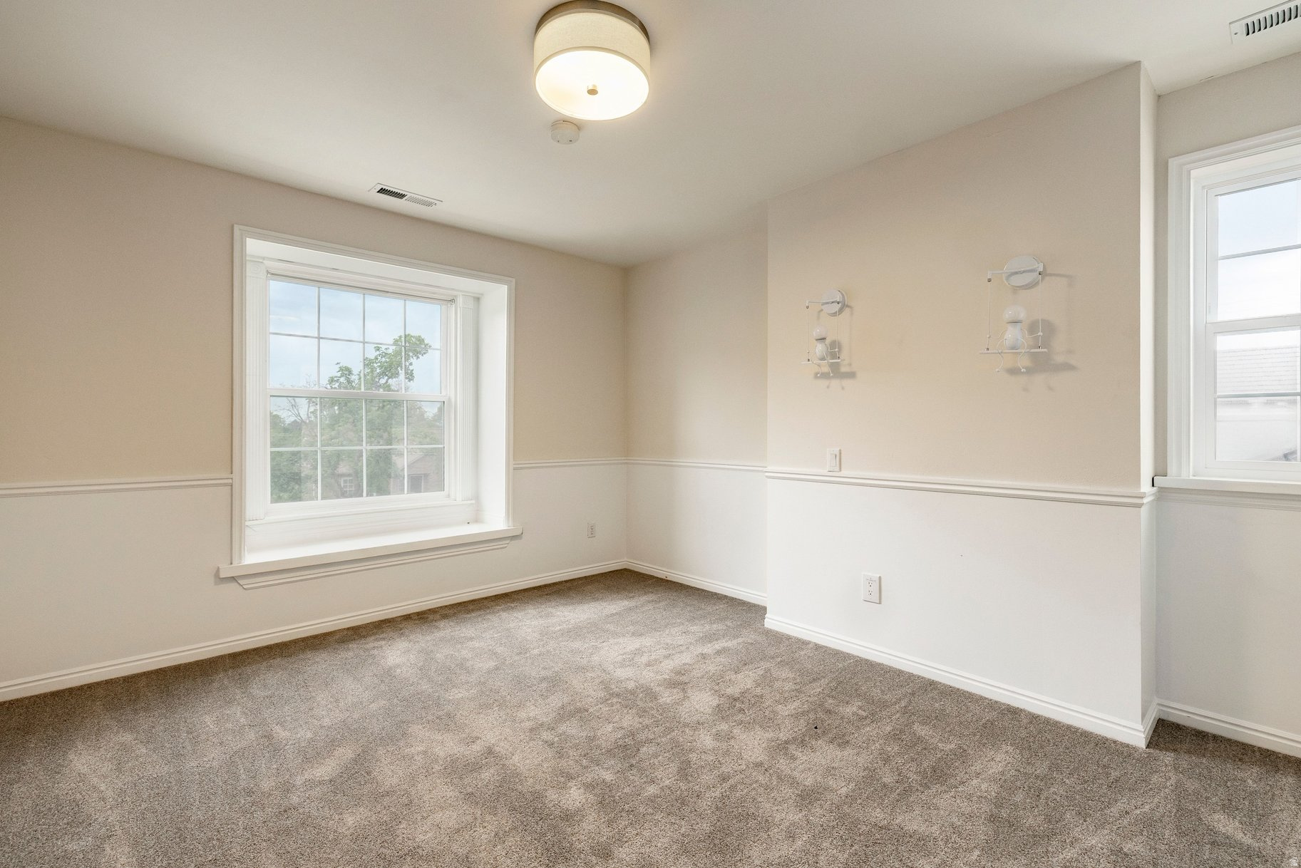 YALECREST - Residential