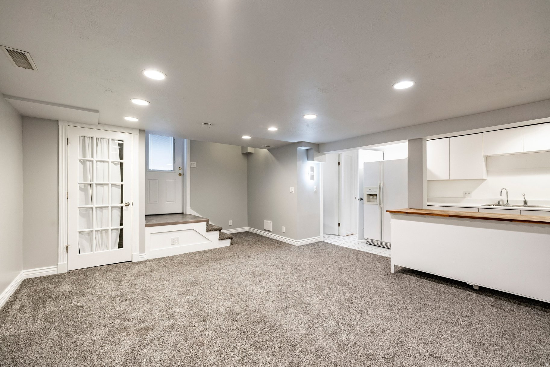 YALECREST - Residential