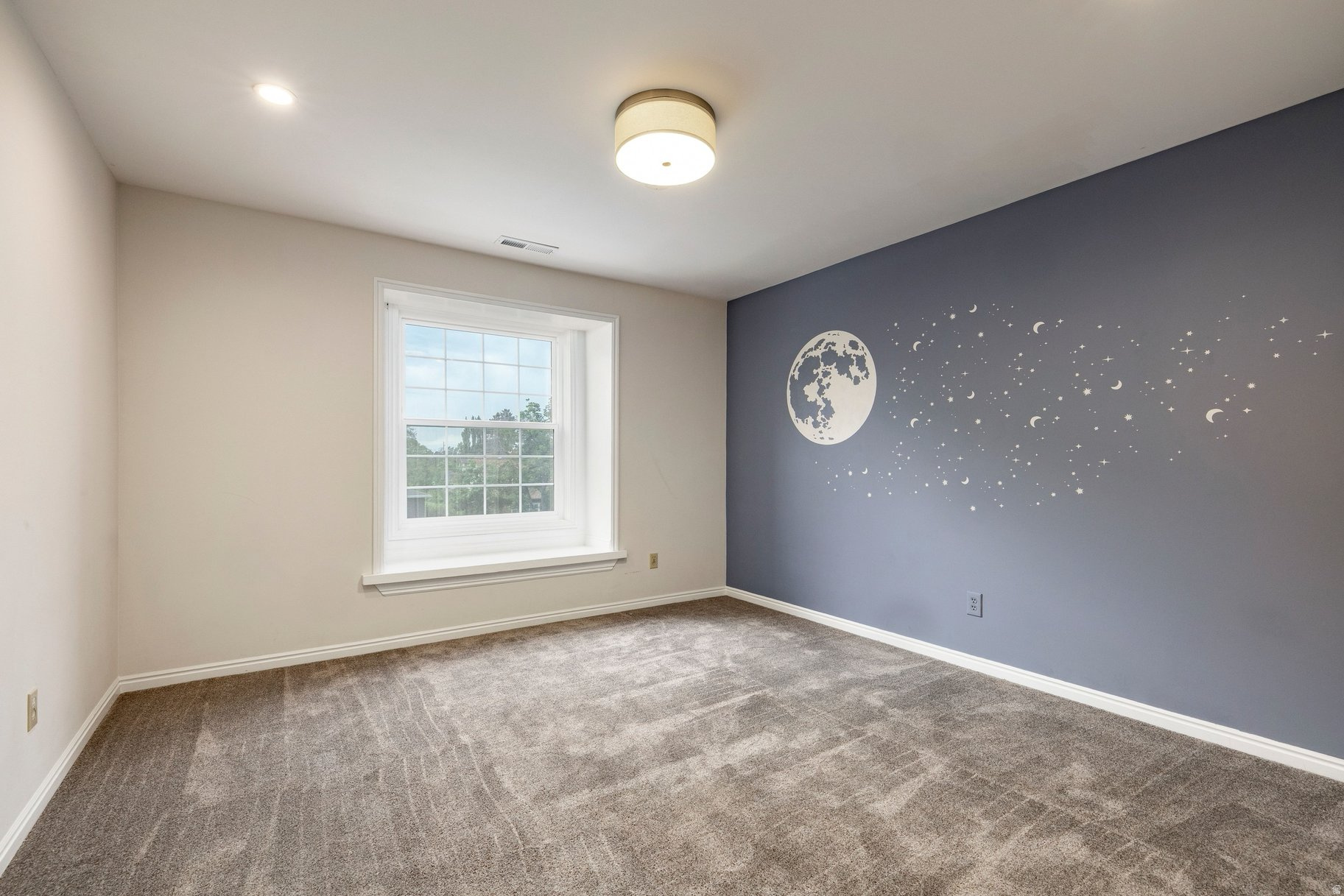 YALECREST - Residential