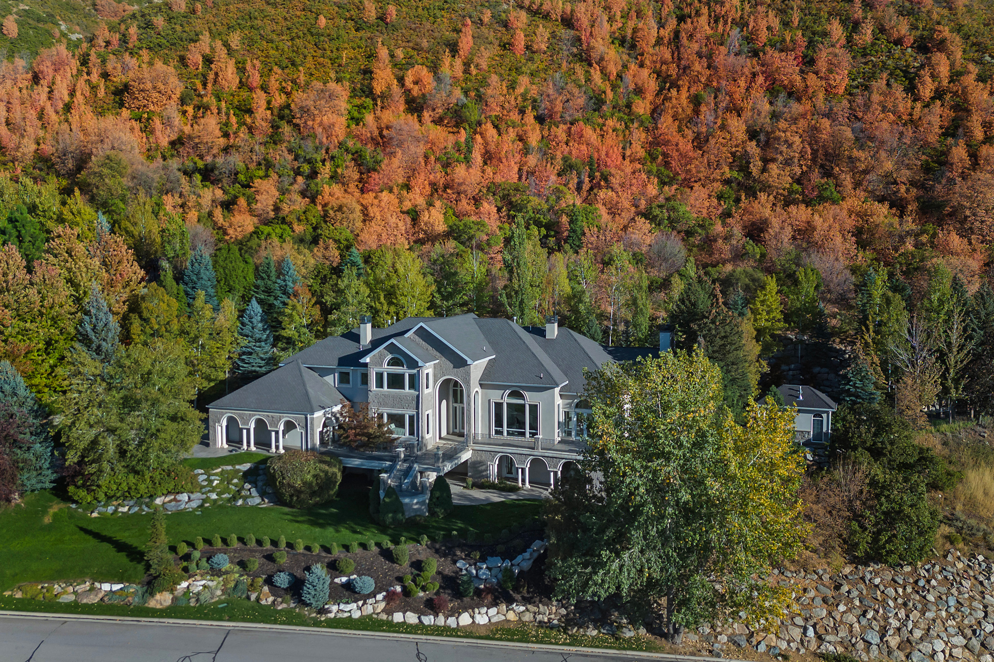 LOST CANYON ESTATES - Residential