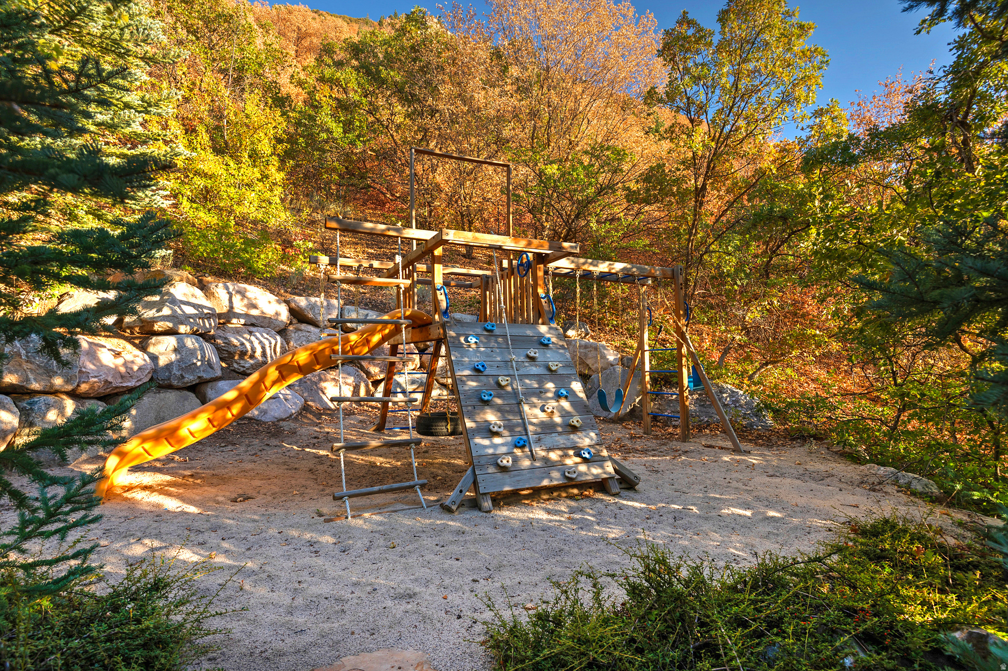 LOST CANYON ESTATES - Residential