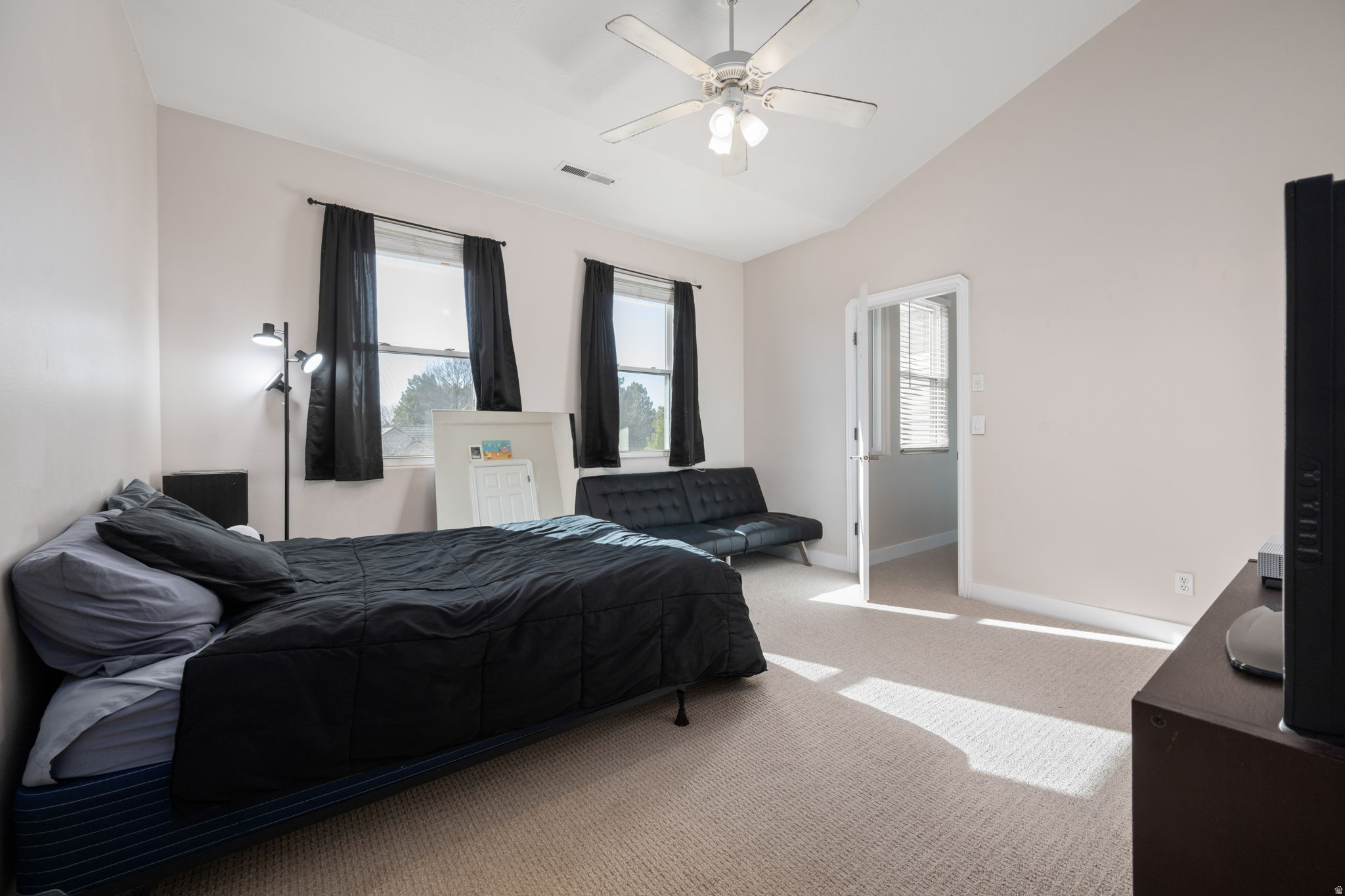PINE VIEW EST 2 - Residential