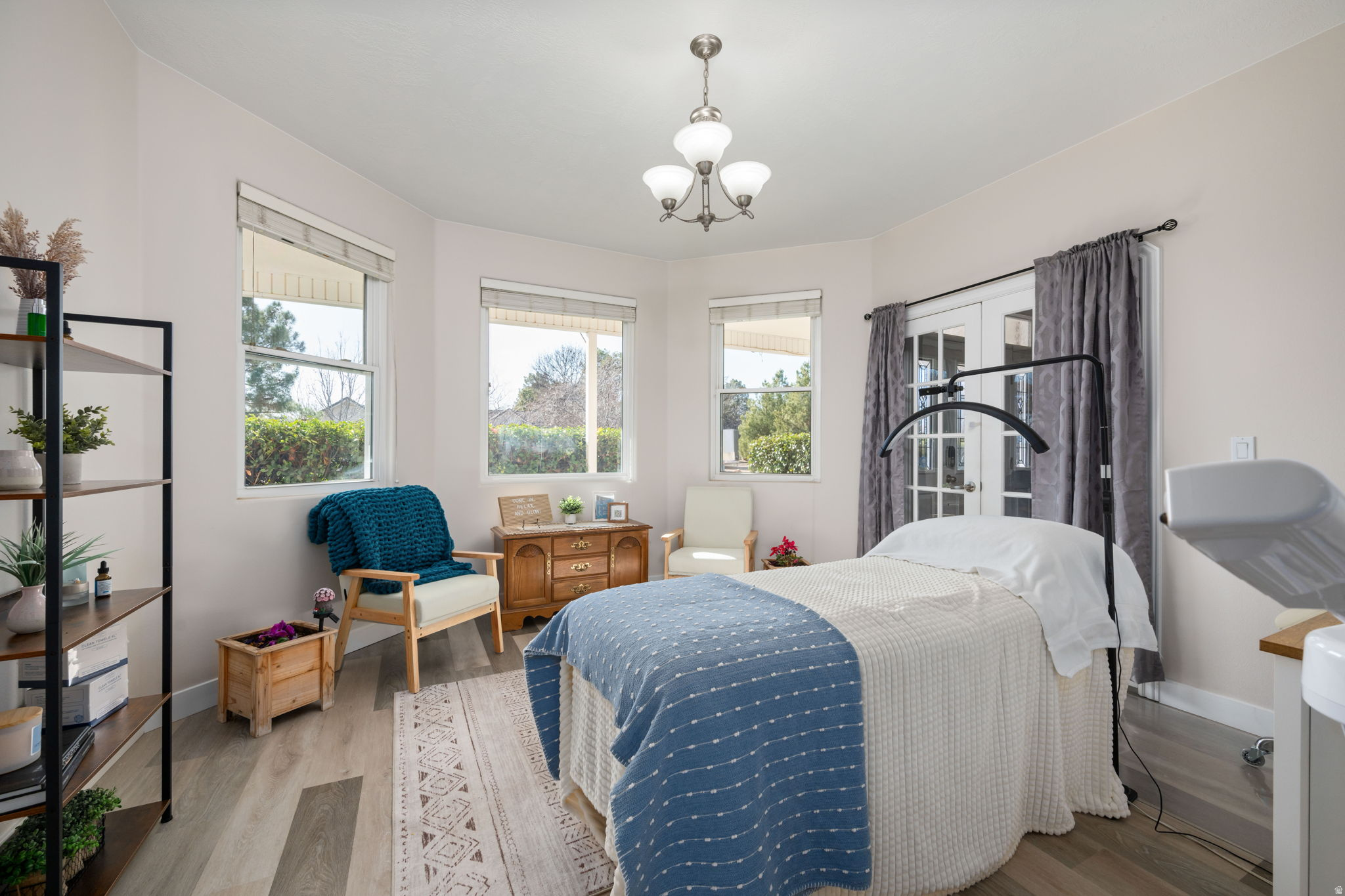 PINE VIEW EST 2 - Residential