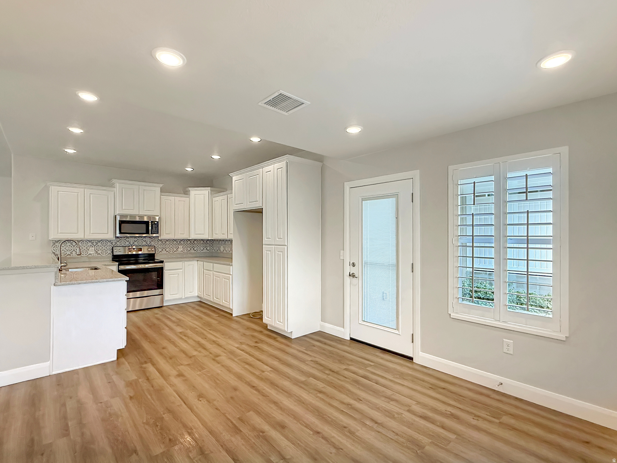 MIDAS CREEK VILLAS - Residential