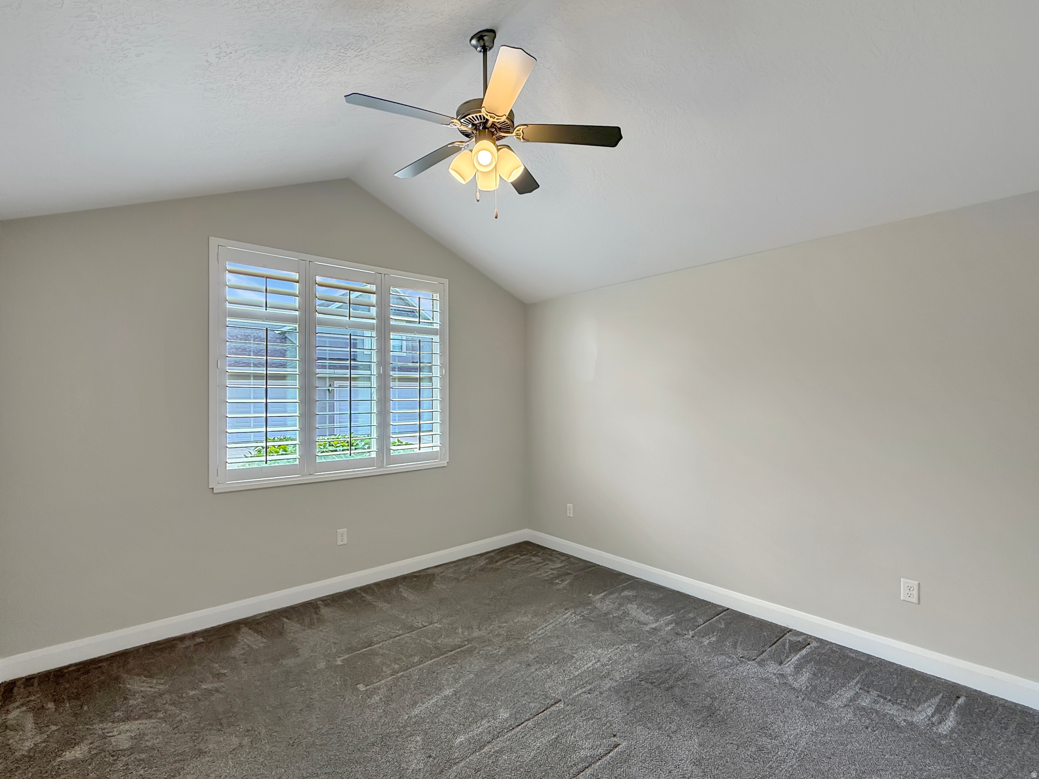 MIDAS CREEK VILLAS - Residential