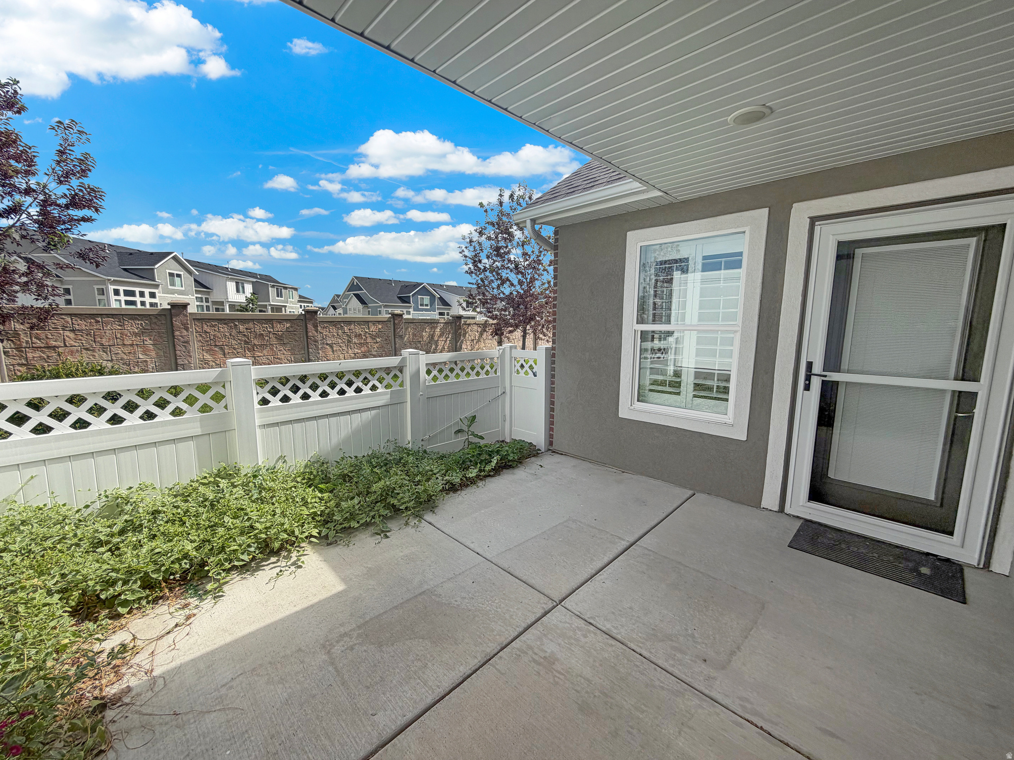MIDAS CREEK VILLAS - Residential