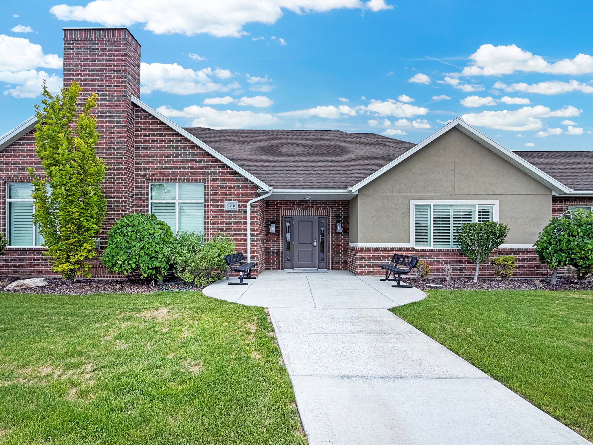 MIDAS CREEK VILLAS - Residential
