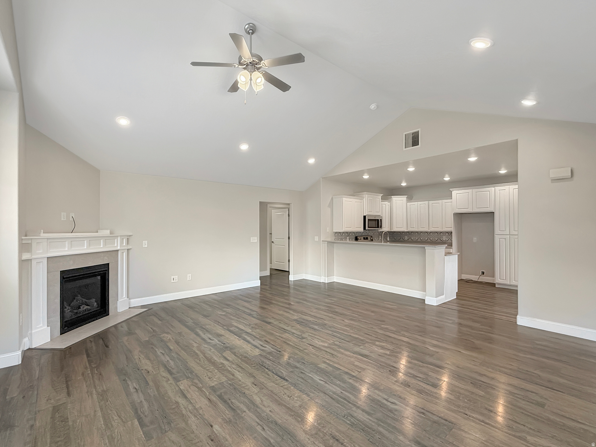 MIDAS CREEK VILLAS - Residential