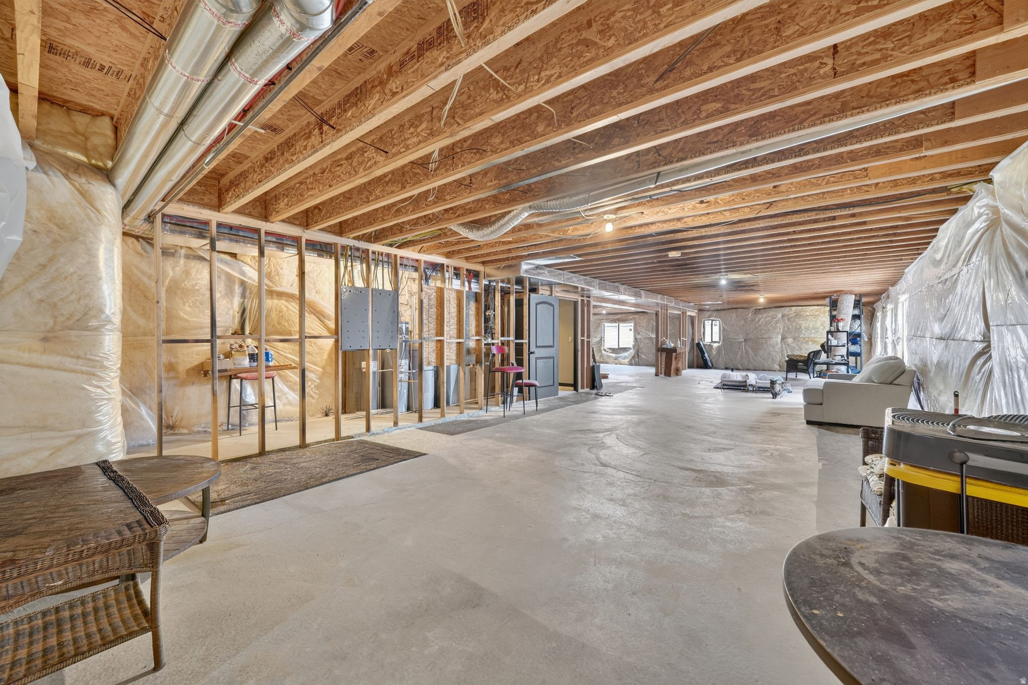 LUCAS DELL - Residential