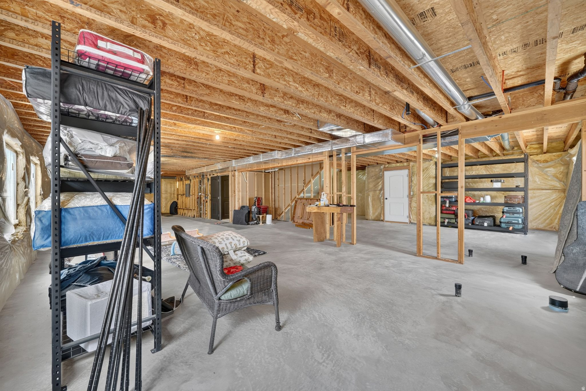 LUCAS DELL - Residential