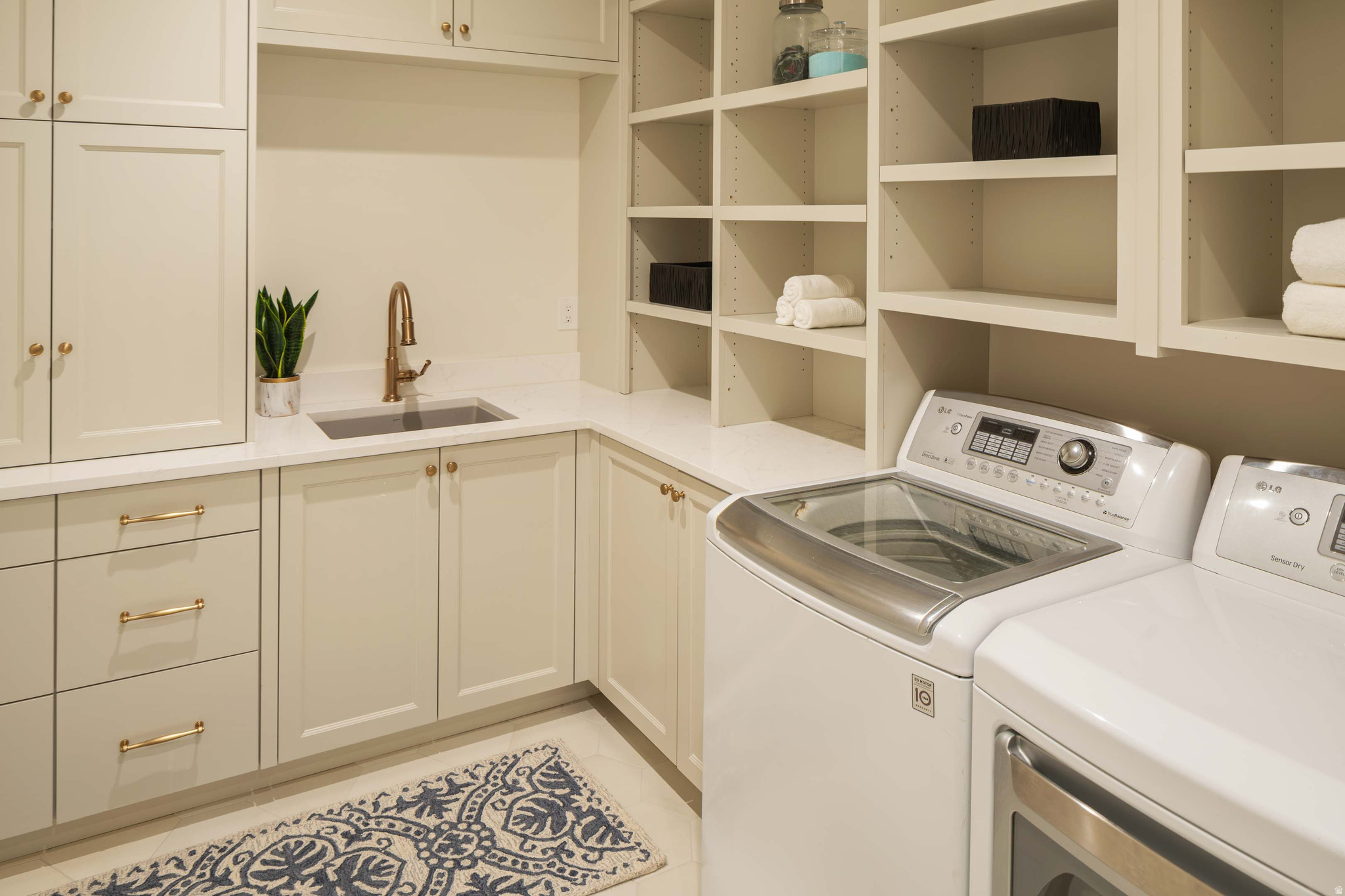 HIGHLAND FIELDS - Residential