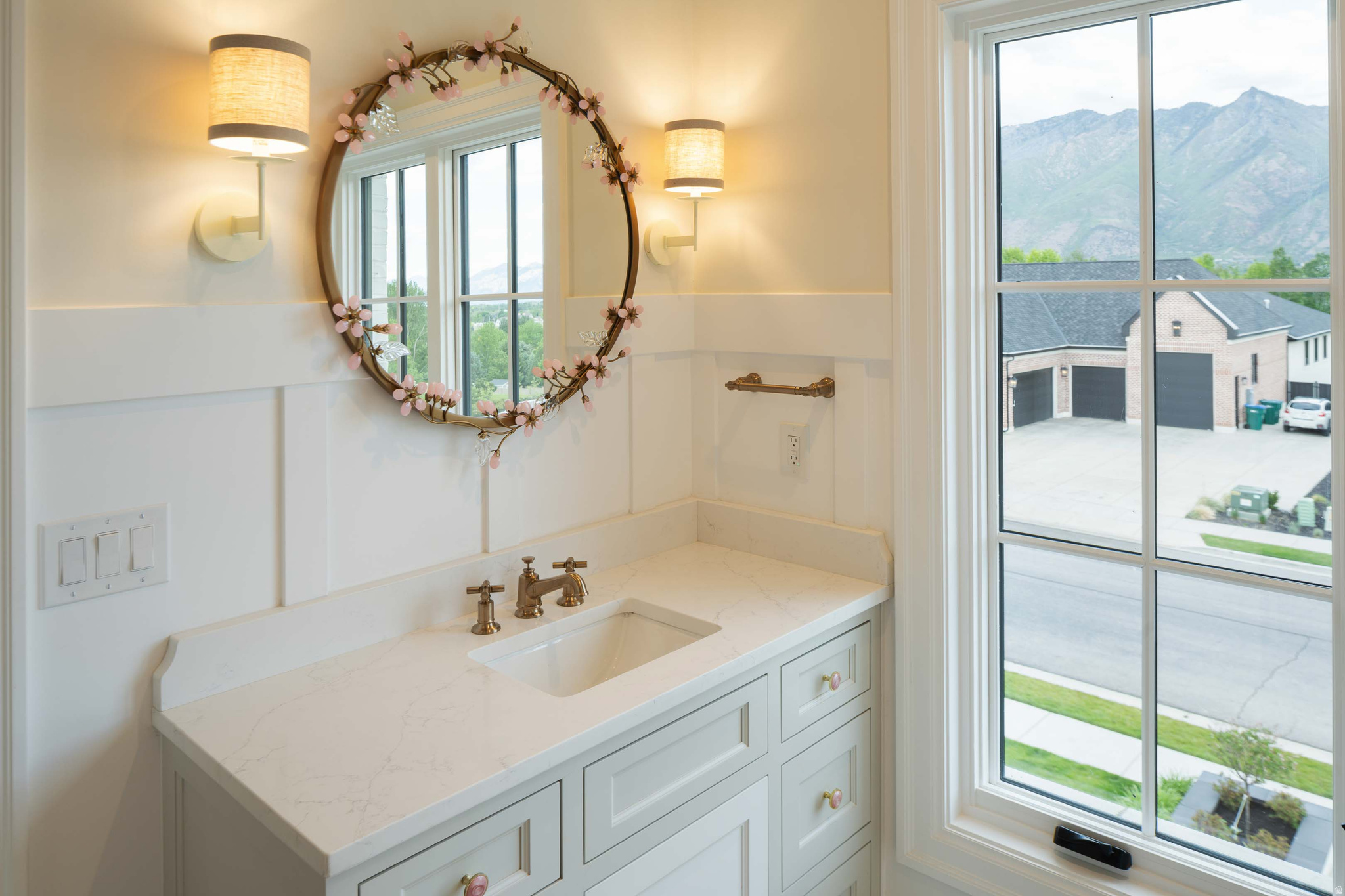 HIGHLAND FIELDS - Residential