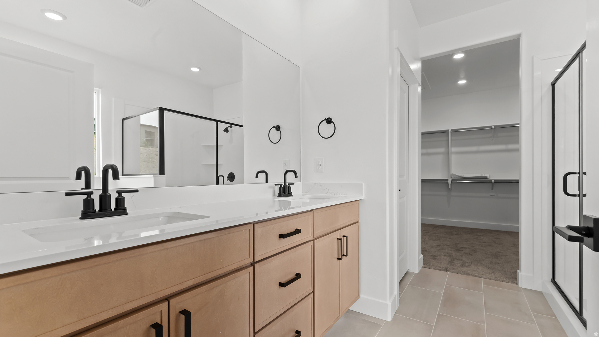 THE MAJORS - Residential