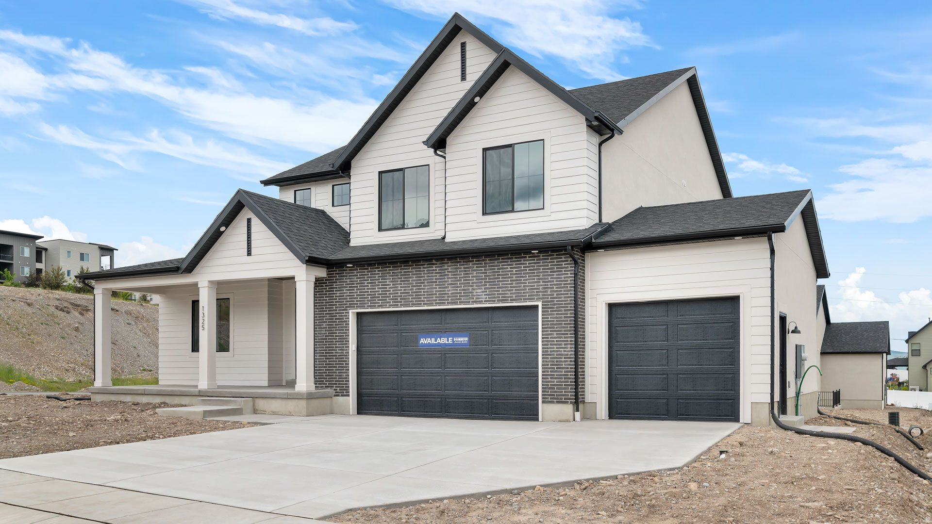 THE MAJORS - Residential