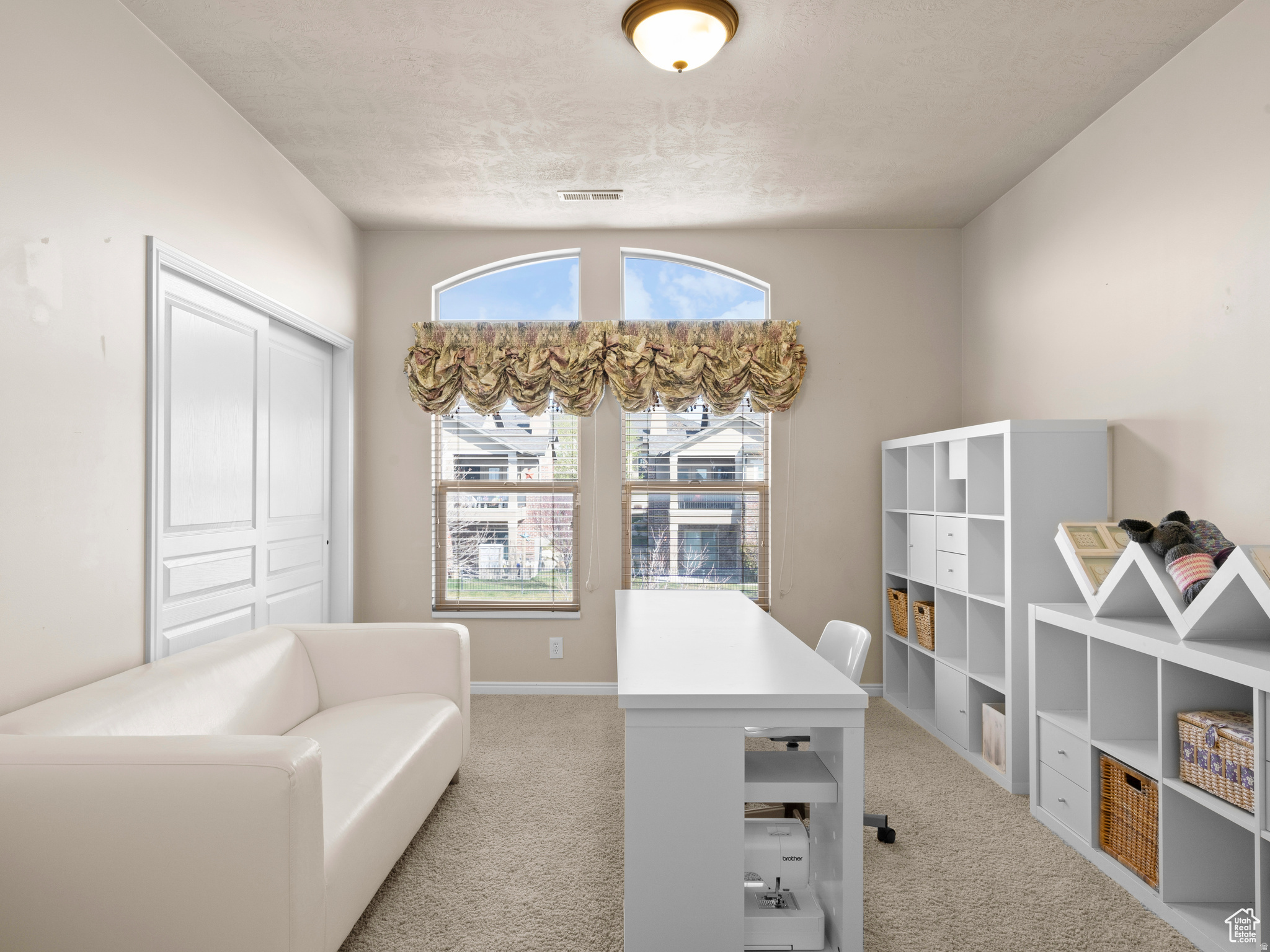 IVORY HIGHLANDS - Residential