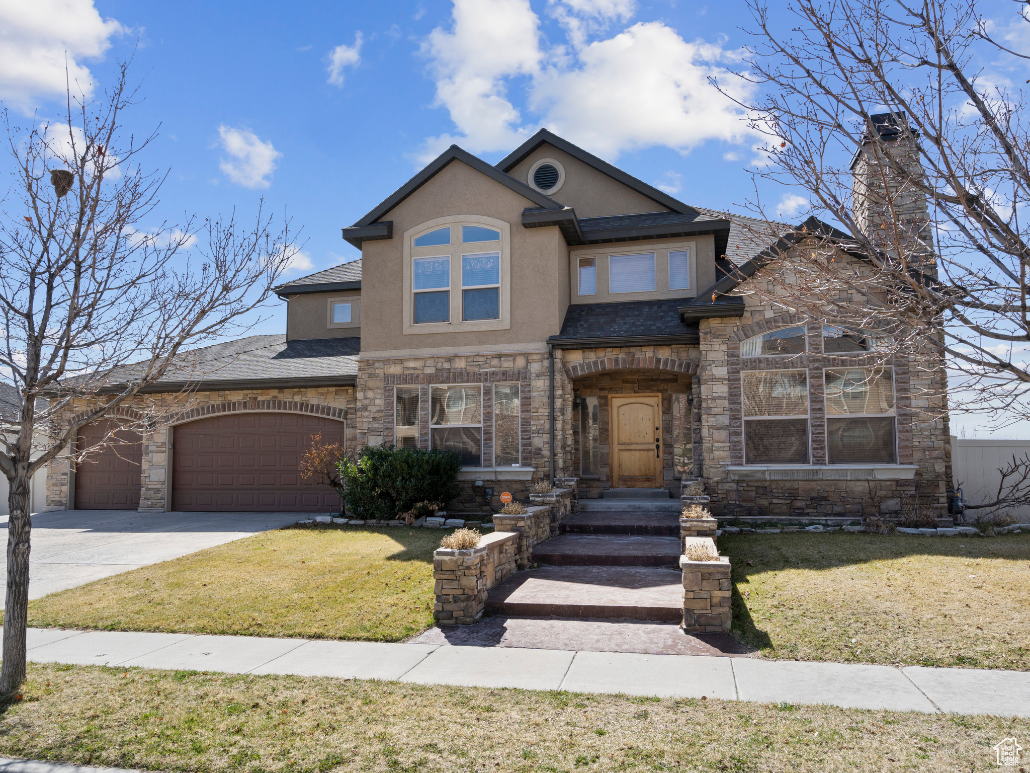 IVORY HIGHLANDS - Residential
