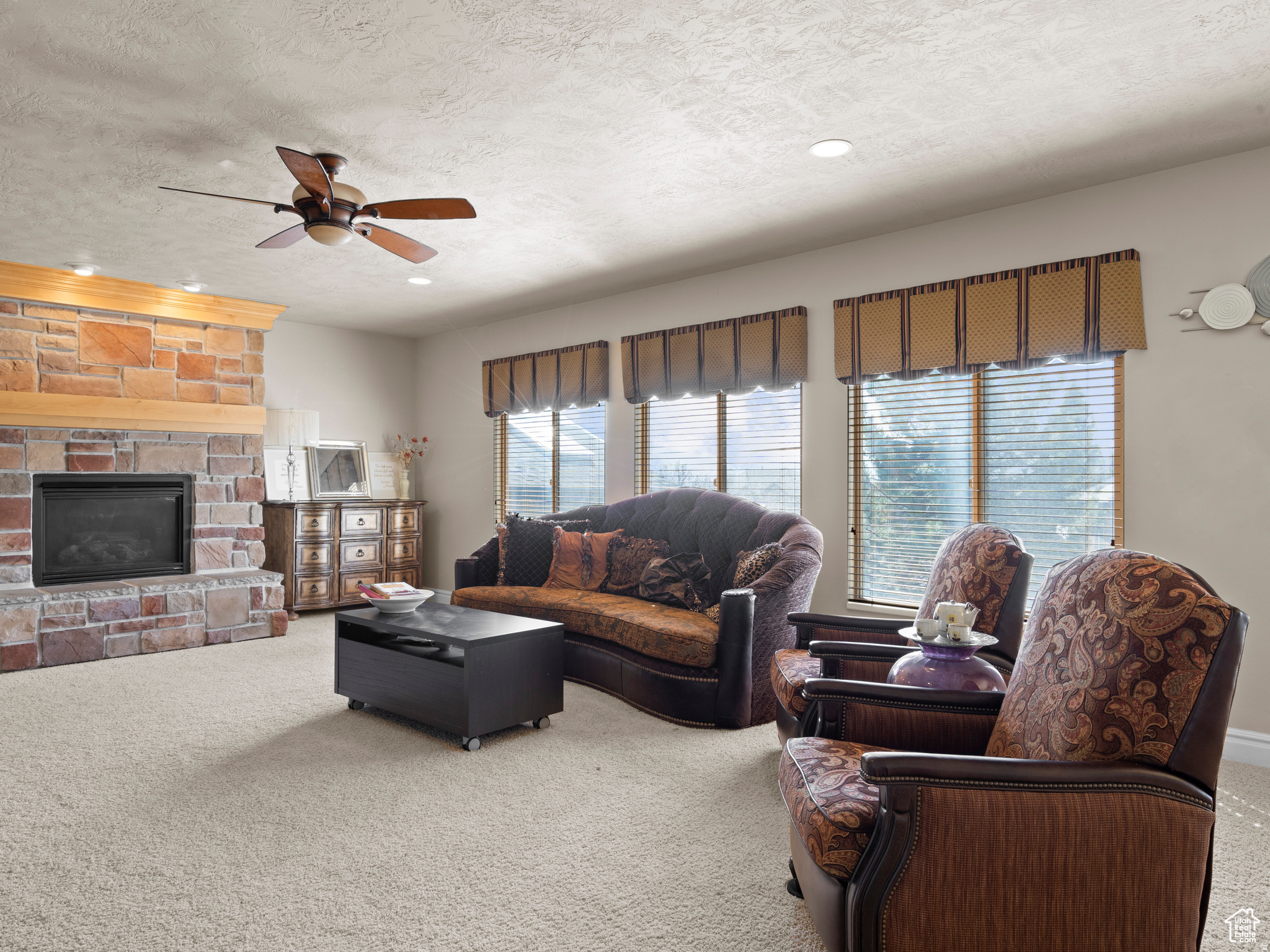IVORY HIGHLANDS - Residential