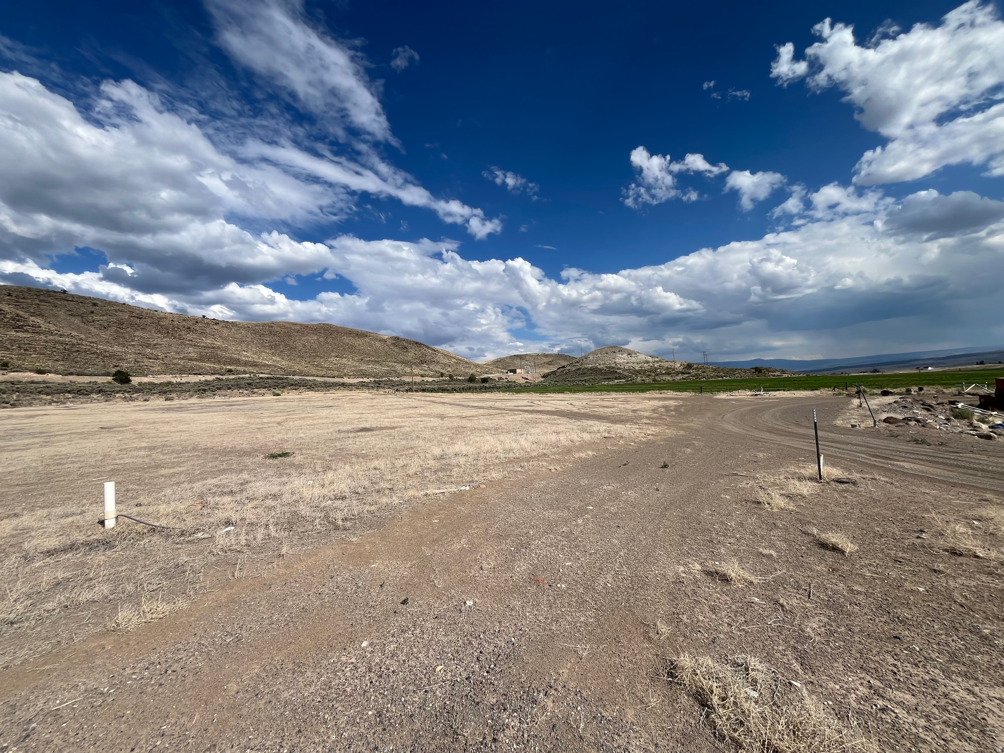 HI-LINE VIEWS - Land