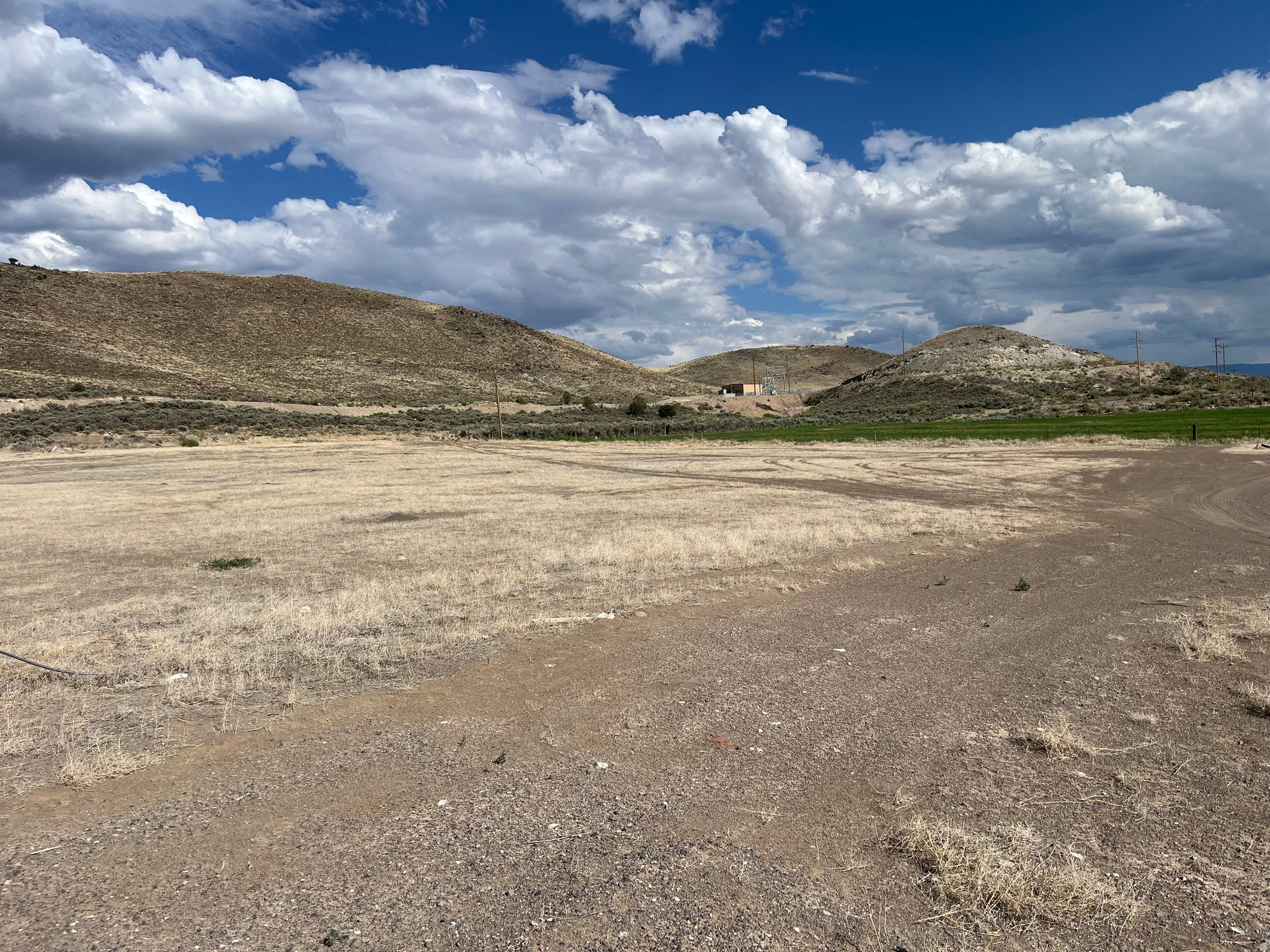 HI-LINE VIEWS - Land