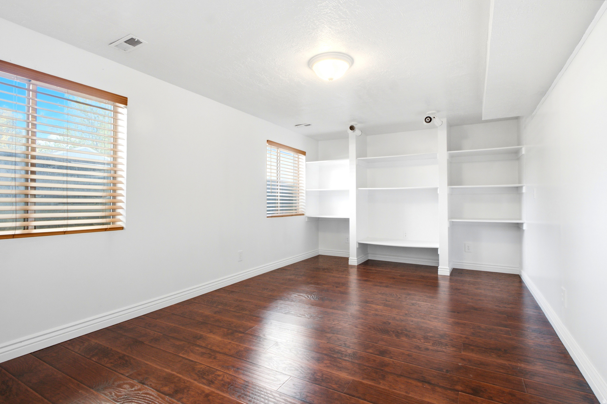 NELSON - Residential