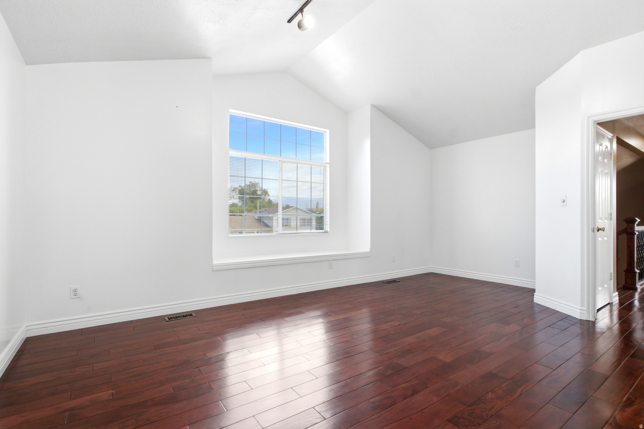 NELSON - Residential