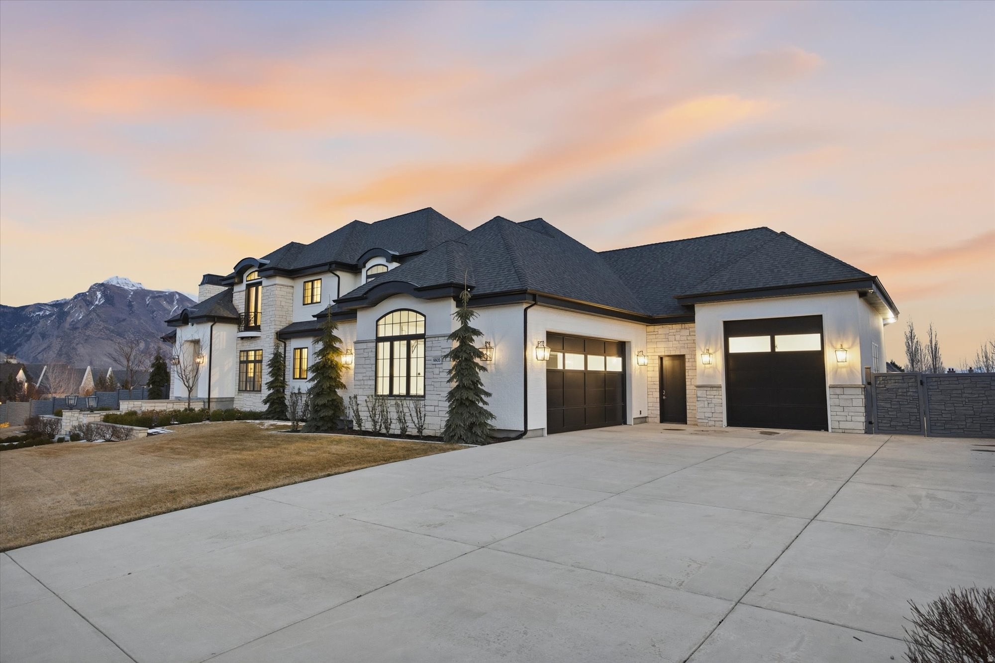 COUNTRY FRENCH ESTATES - Residential
