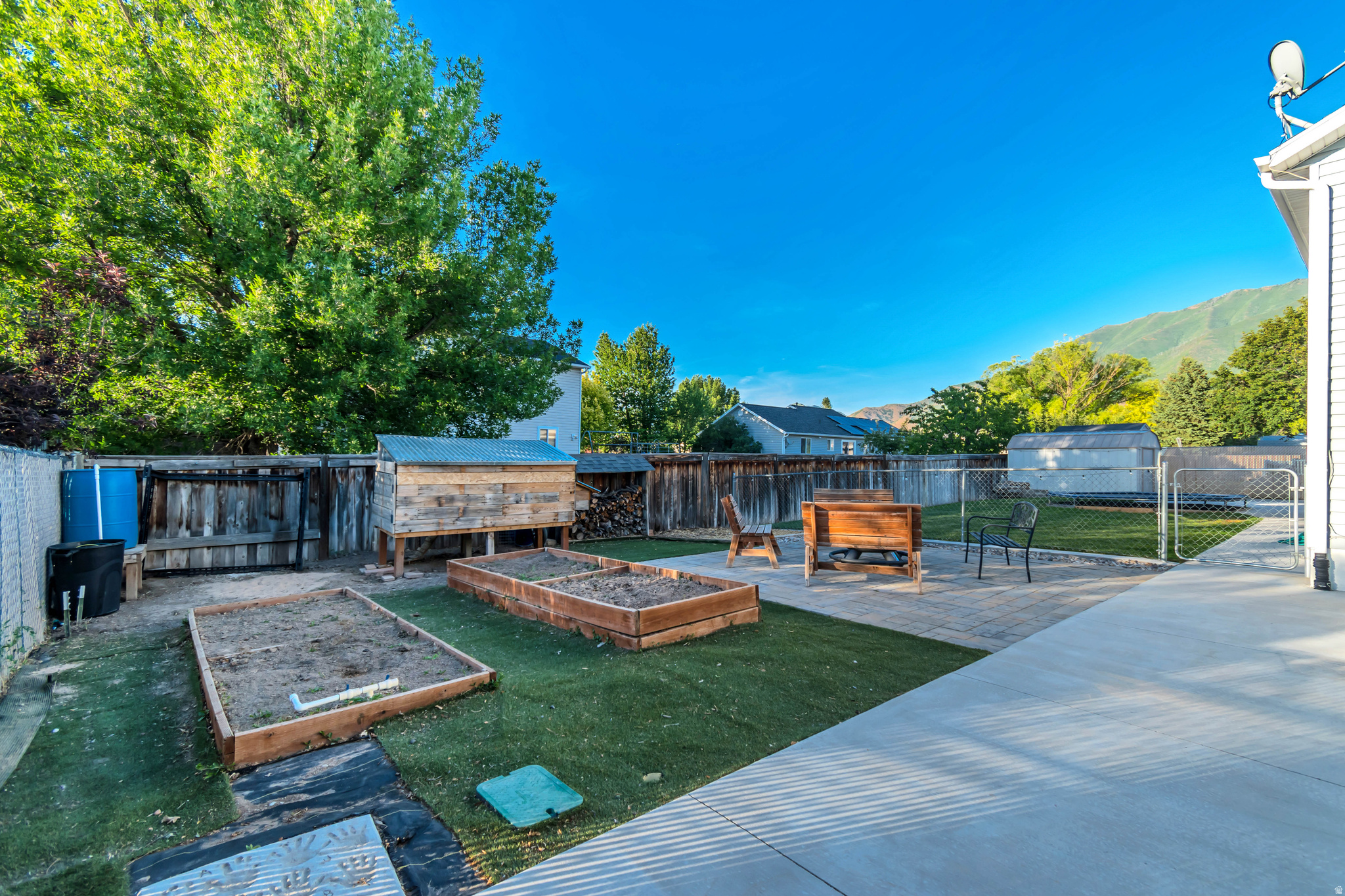 RIDGE - Residential