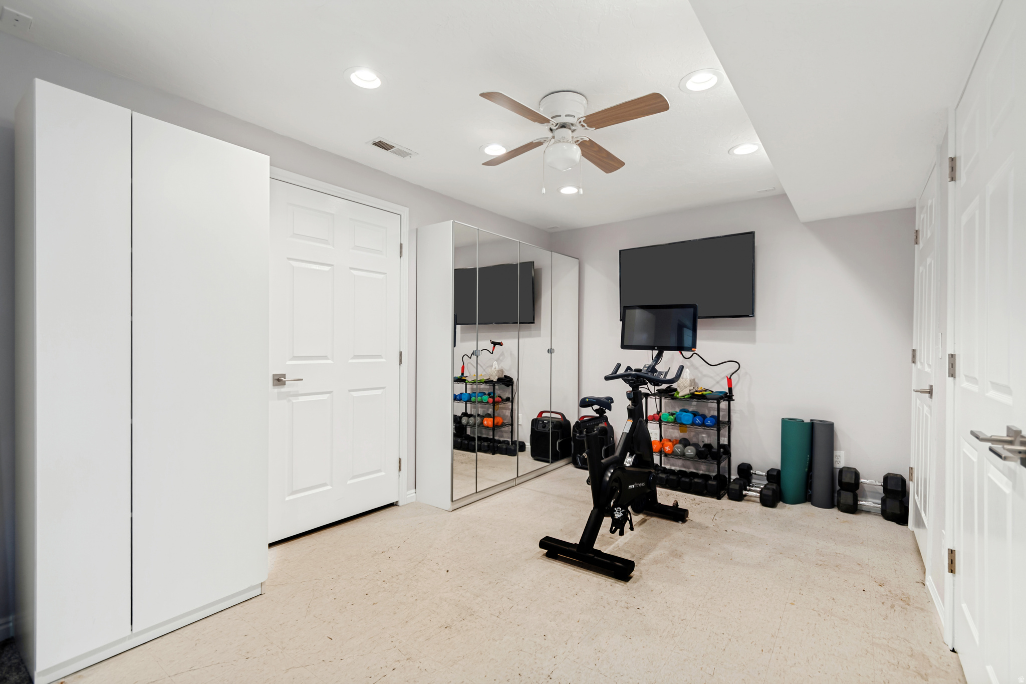 RIDGE - Residential