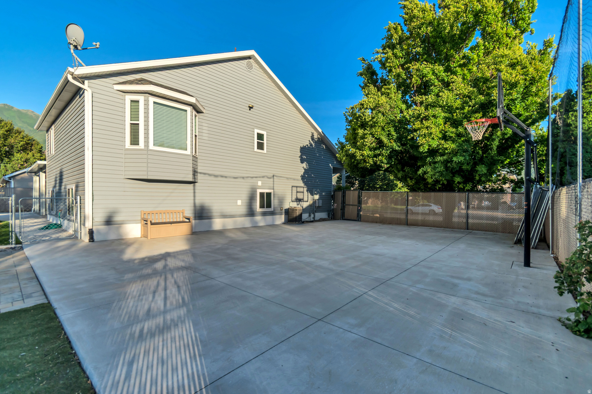 RIDGE - Residential