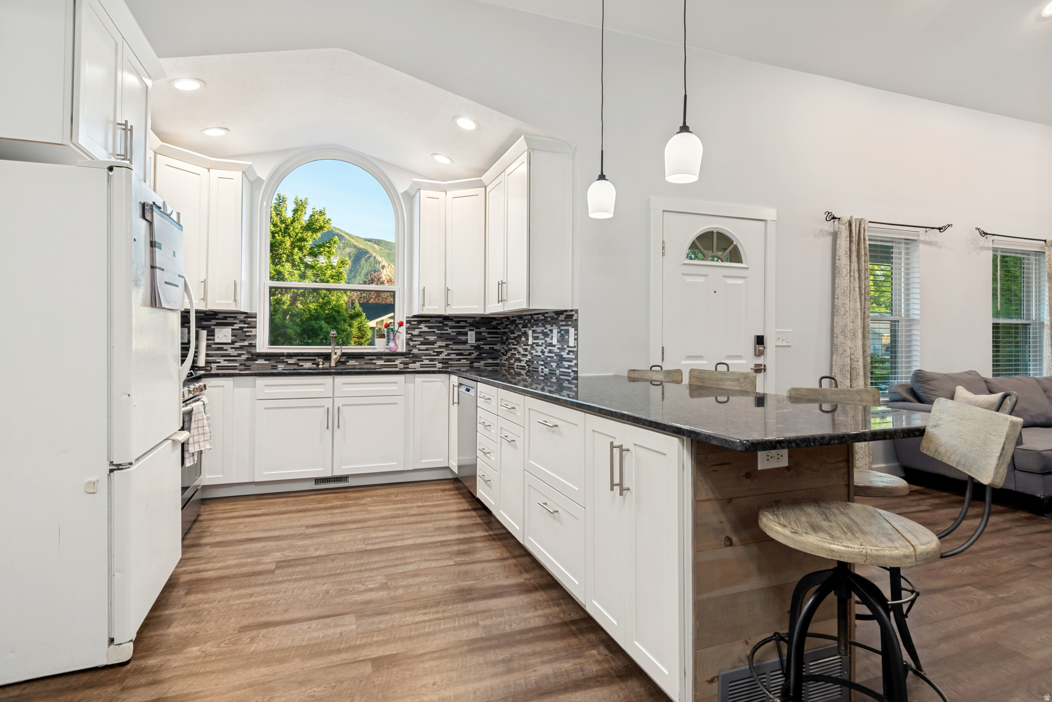 RIDGE - Residential
