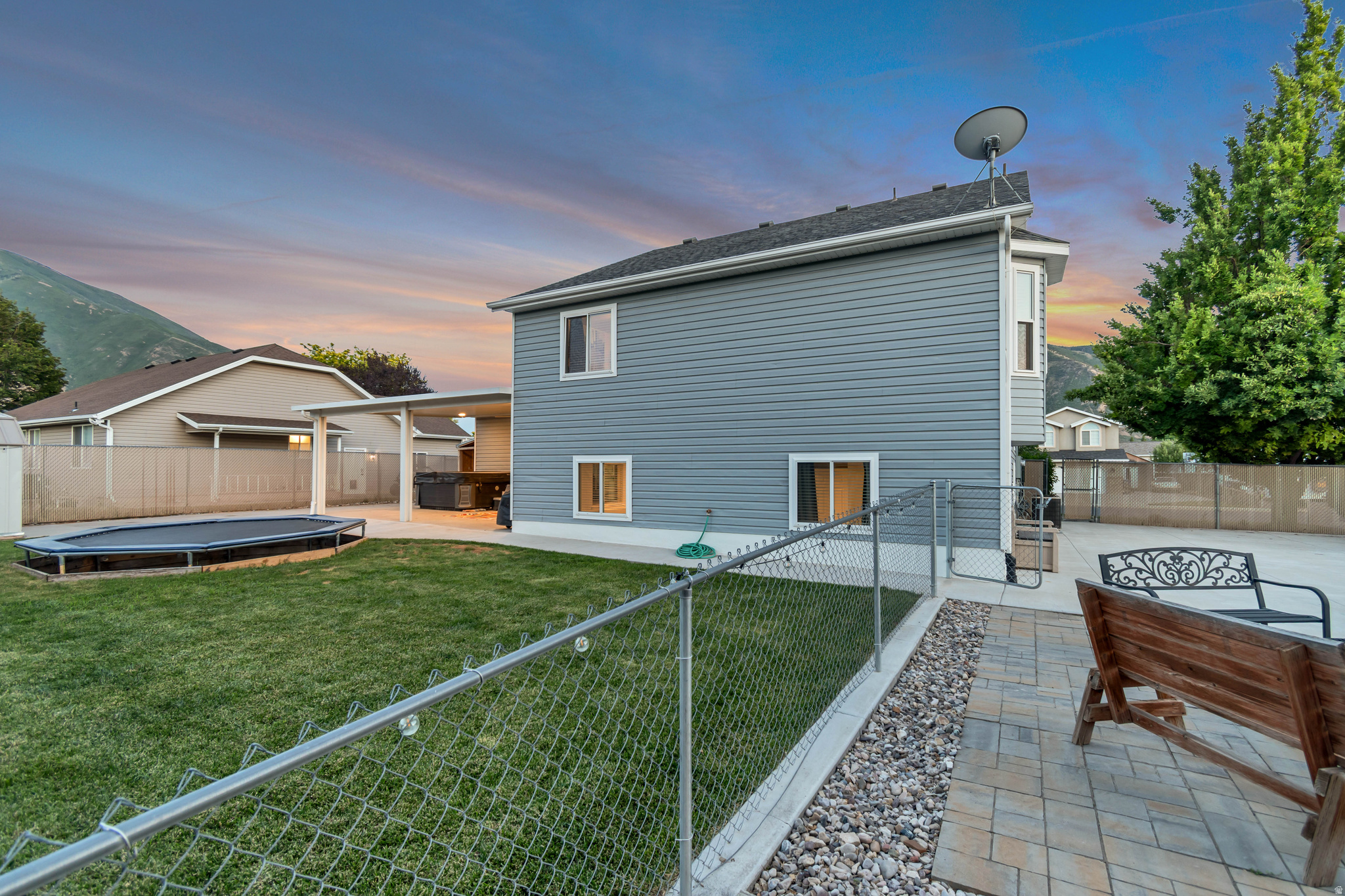 RIDGE - Residential