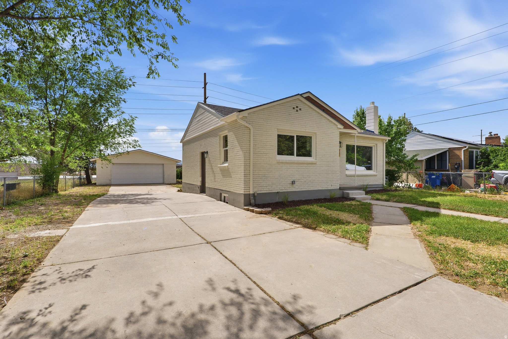 CHRISTEN - Residential