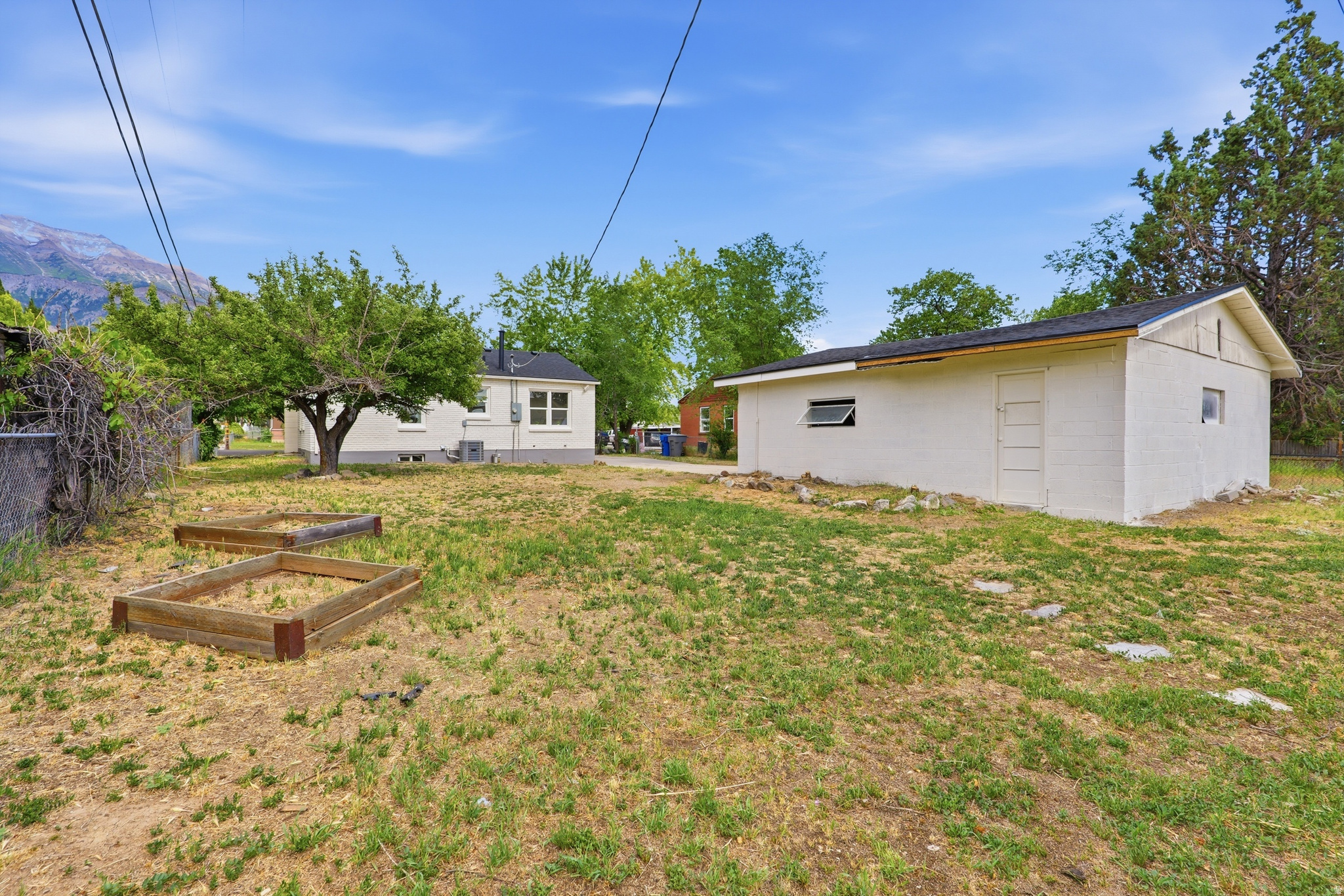 CHRISTEN - Residential