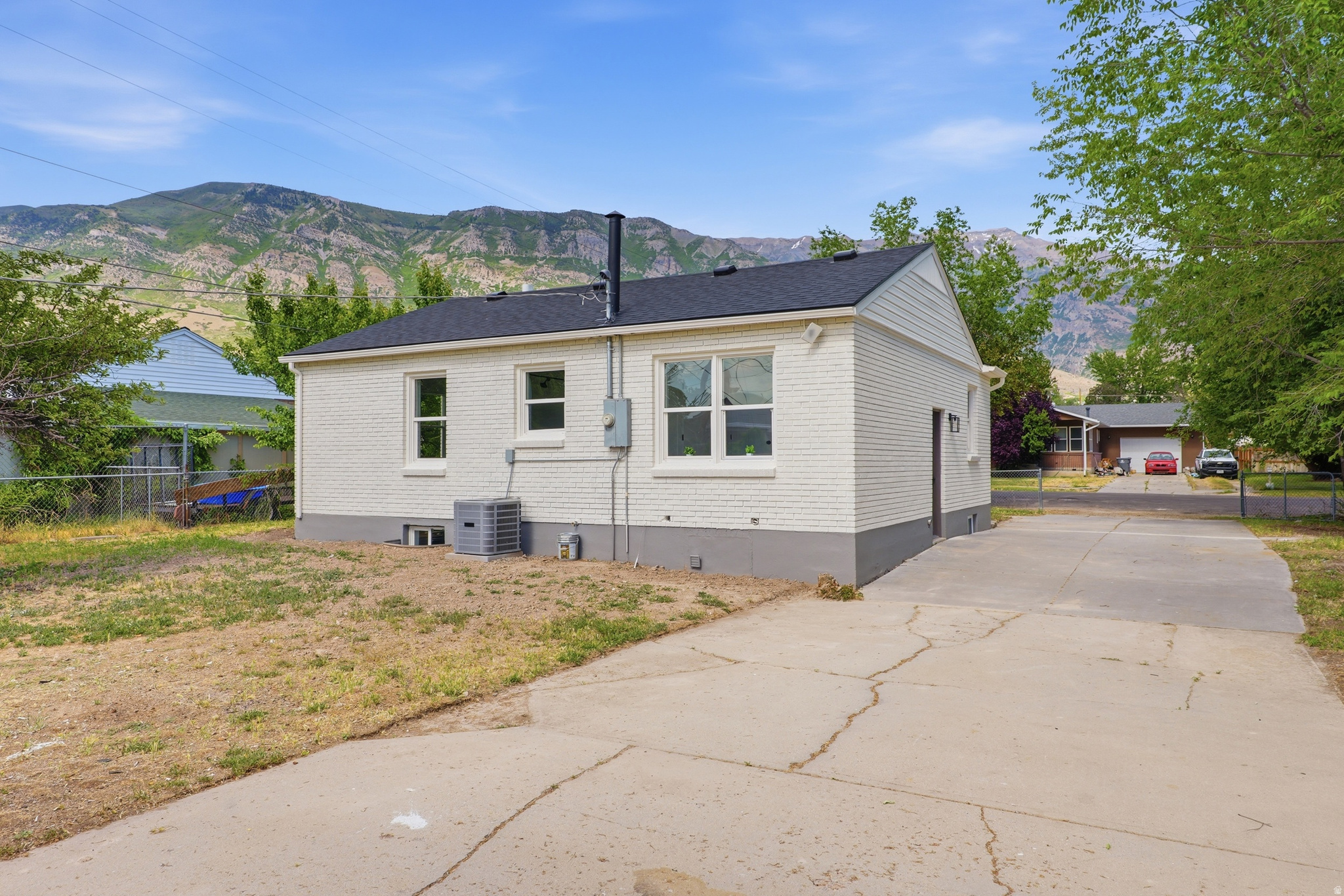 CHRISTEN - Residential