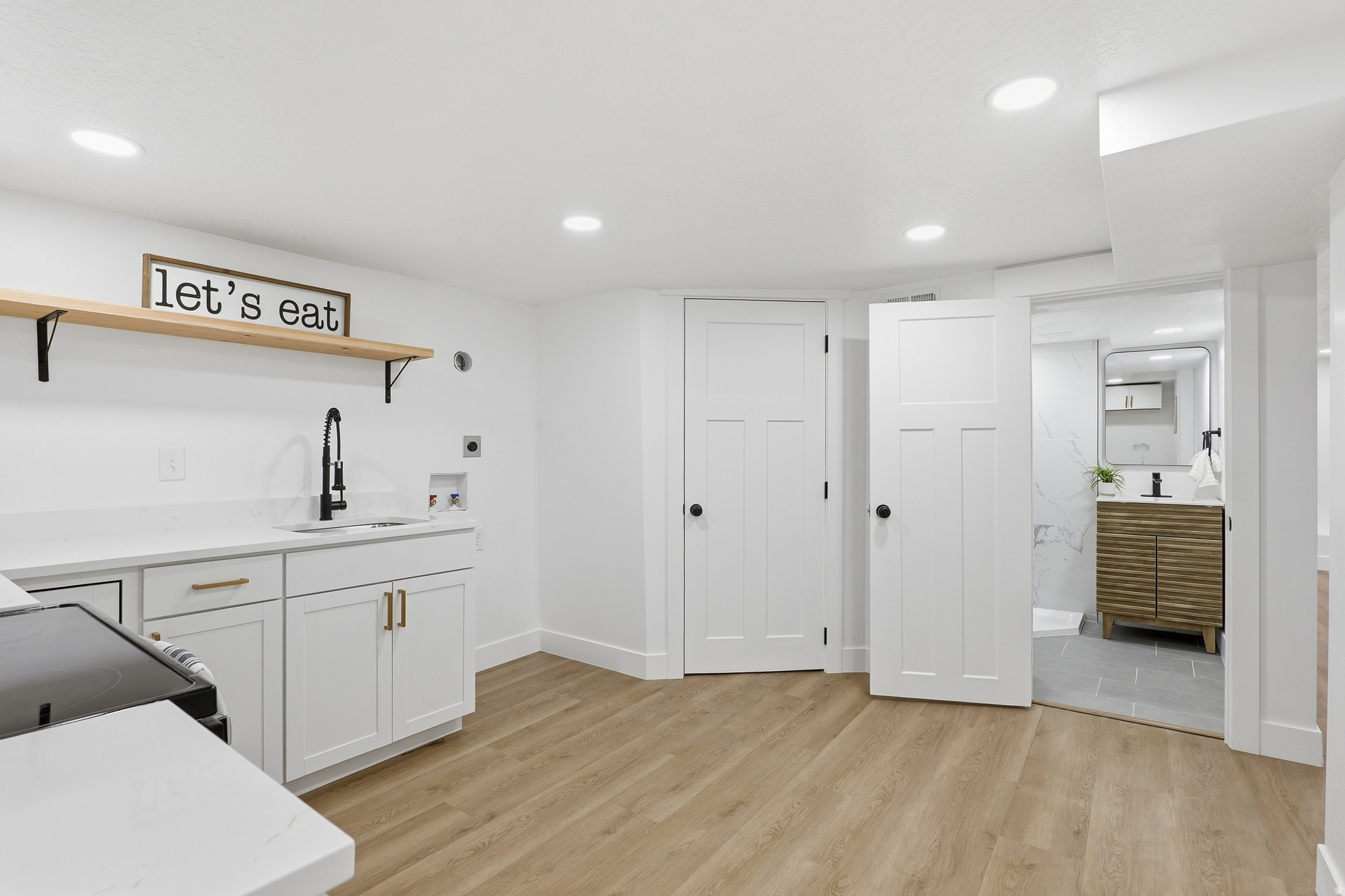 CHRISTEN - Residential