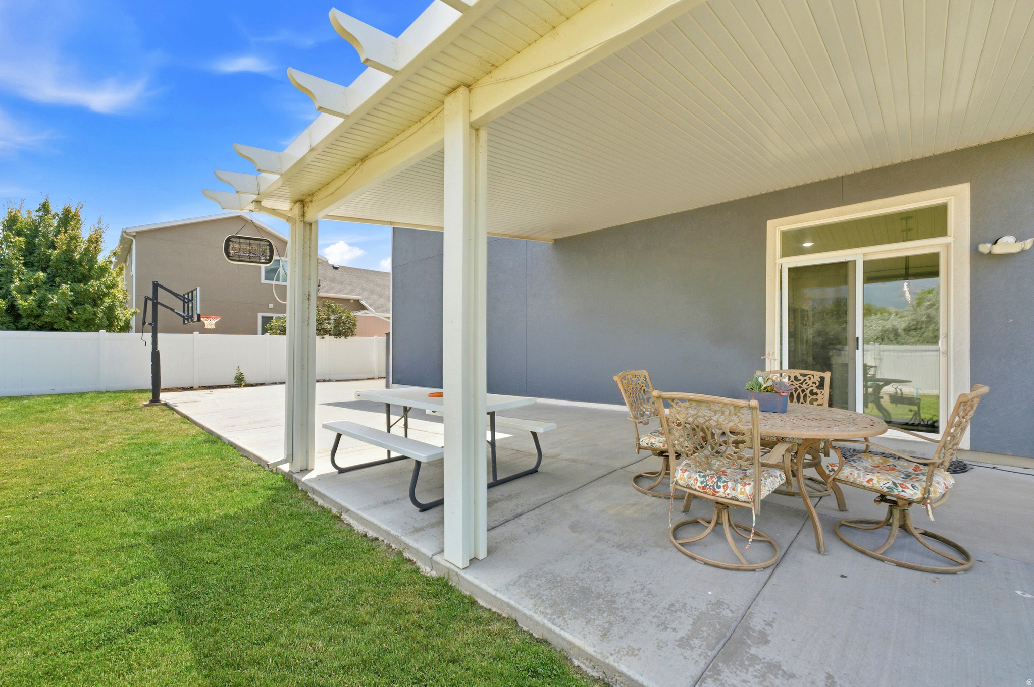 HUNTERS CREEK - Residential