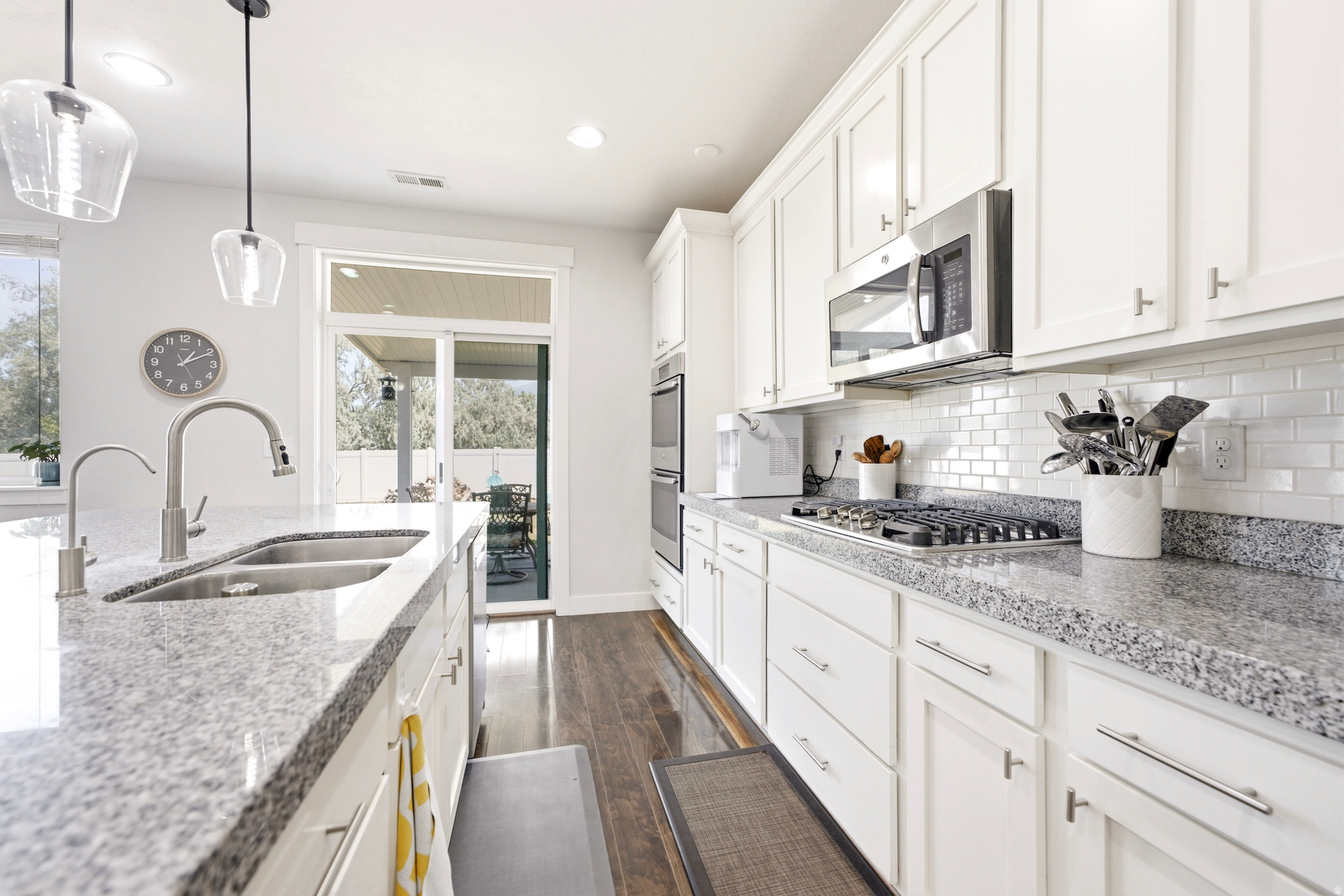 HUNTERS CREEK - Residential