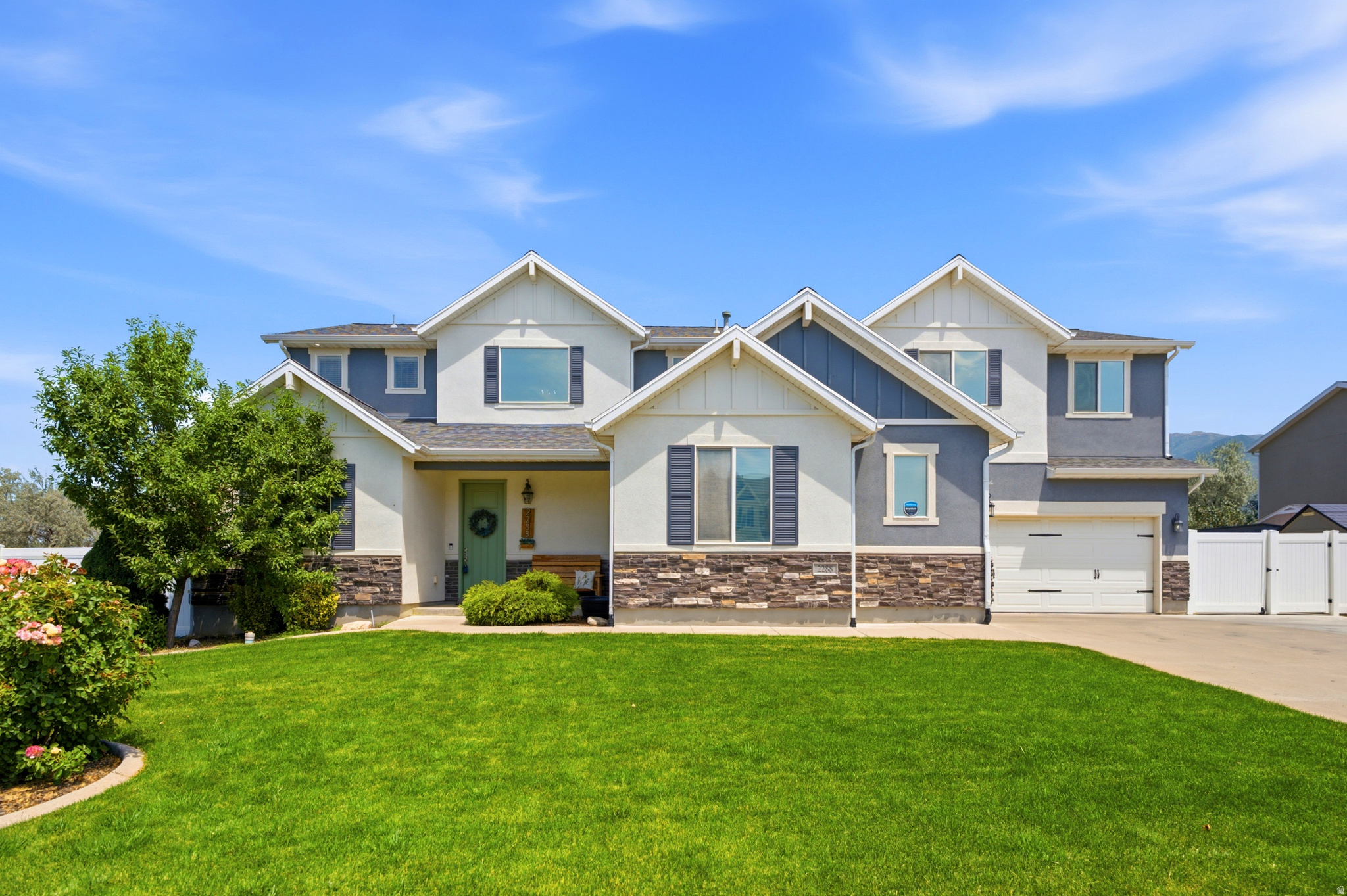 HUNTERS CREEK - Residential