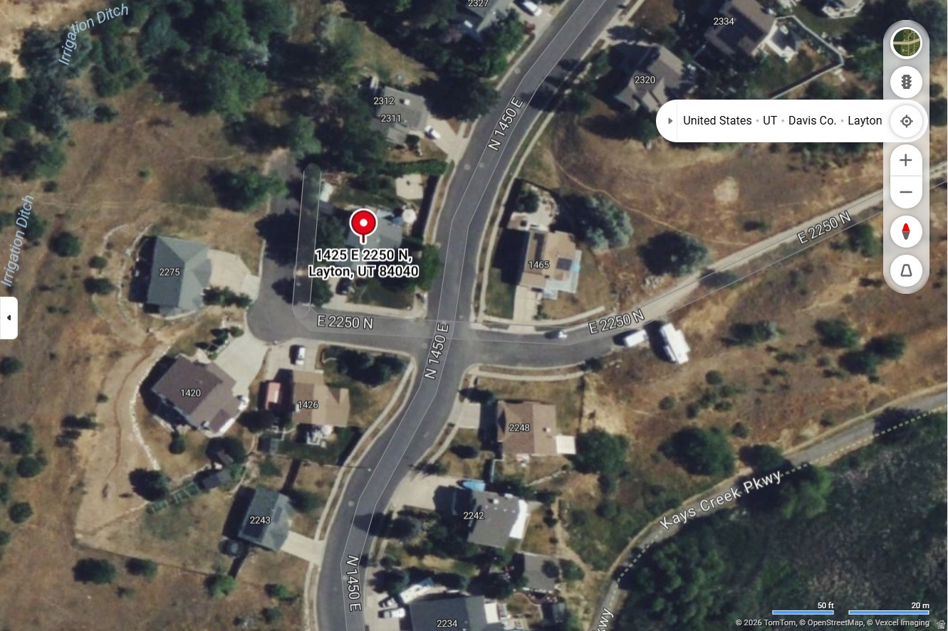 COUNTRY HOLLOW - Residential