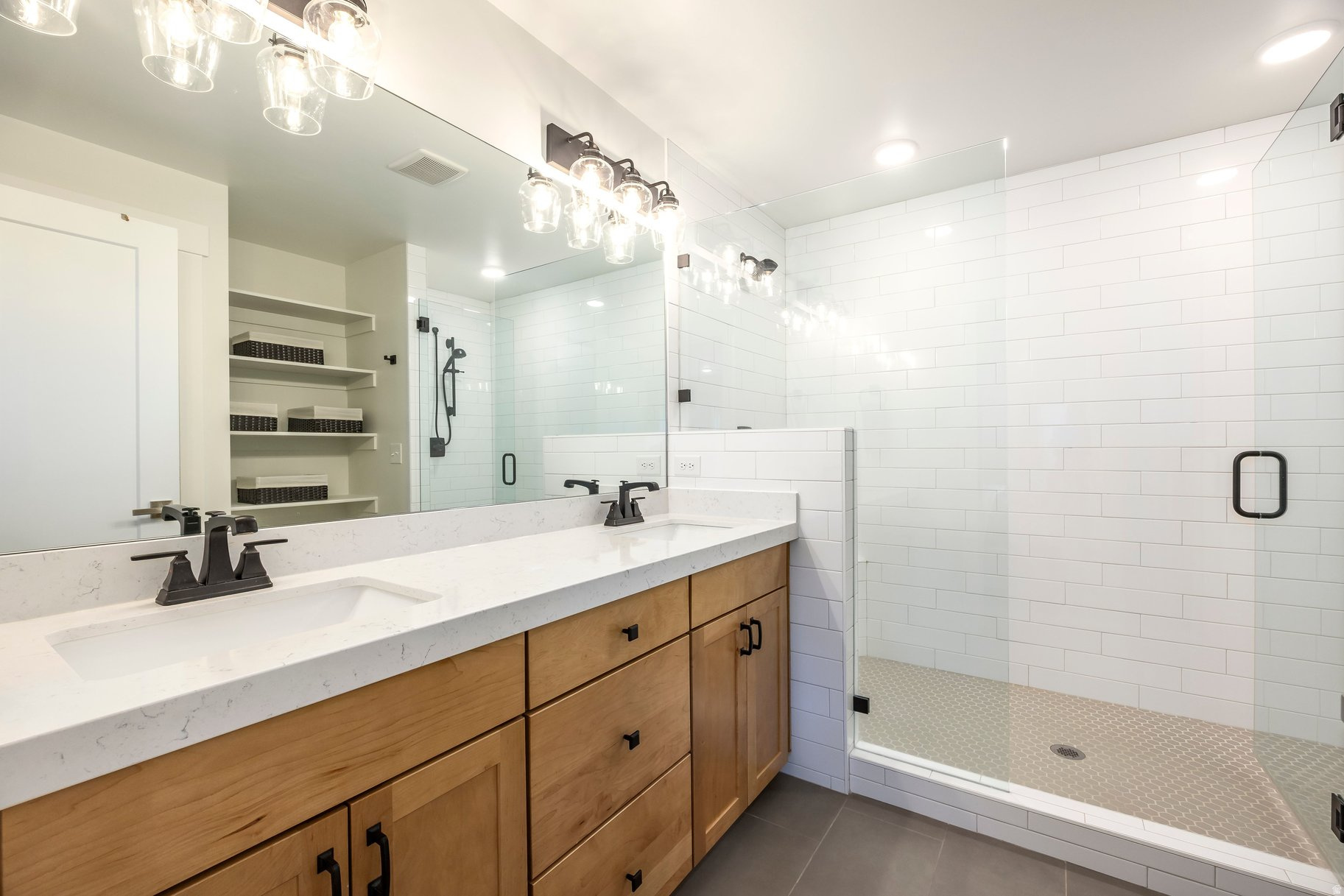SILVER CREEK - Residential